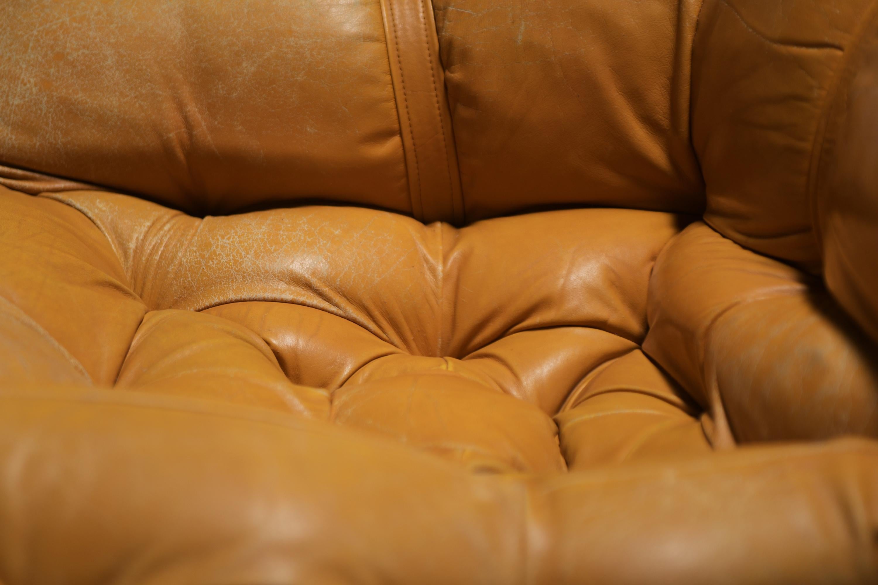 XX secolo Splendido divano lounge MP-81 in pelle cognac di Percival Lafer per Lafer S.A. in vendita