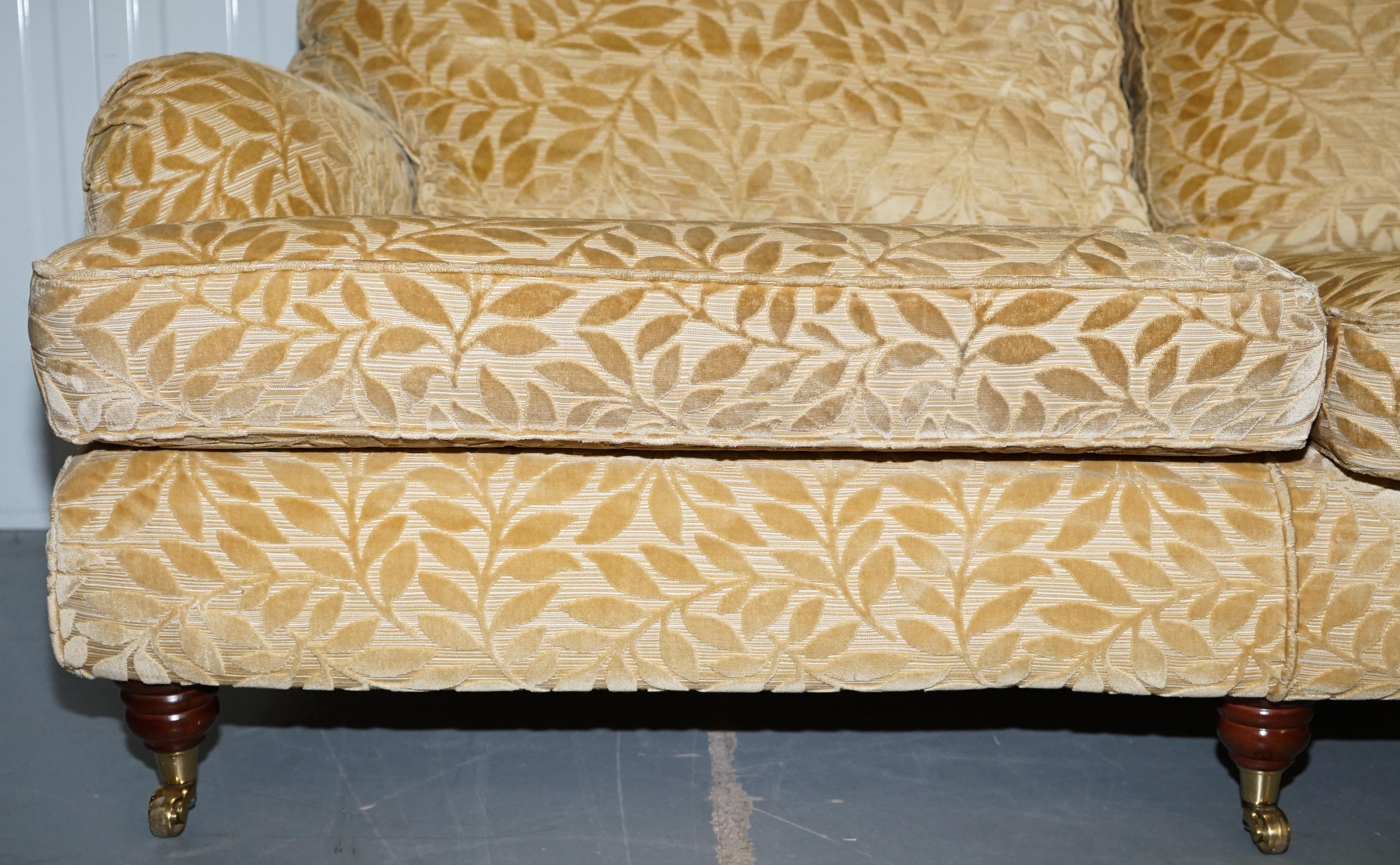 Stunning Multiyork Verona Howard Three-Seat Sofa Feather Cushions 1