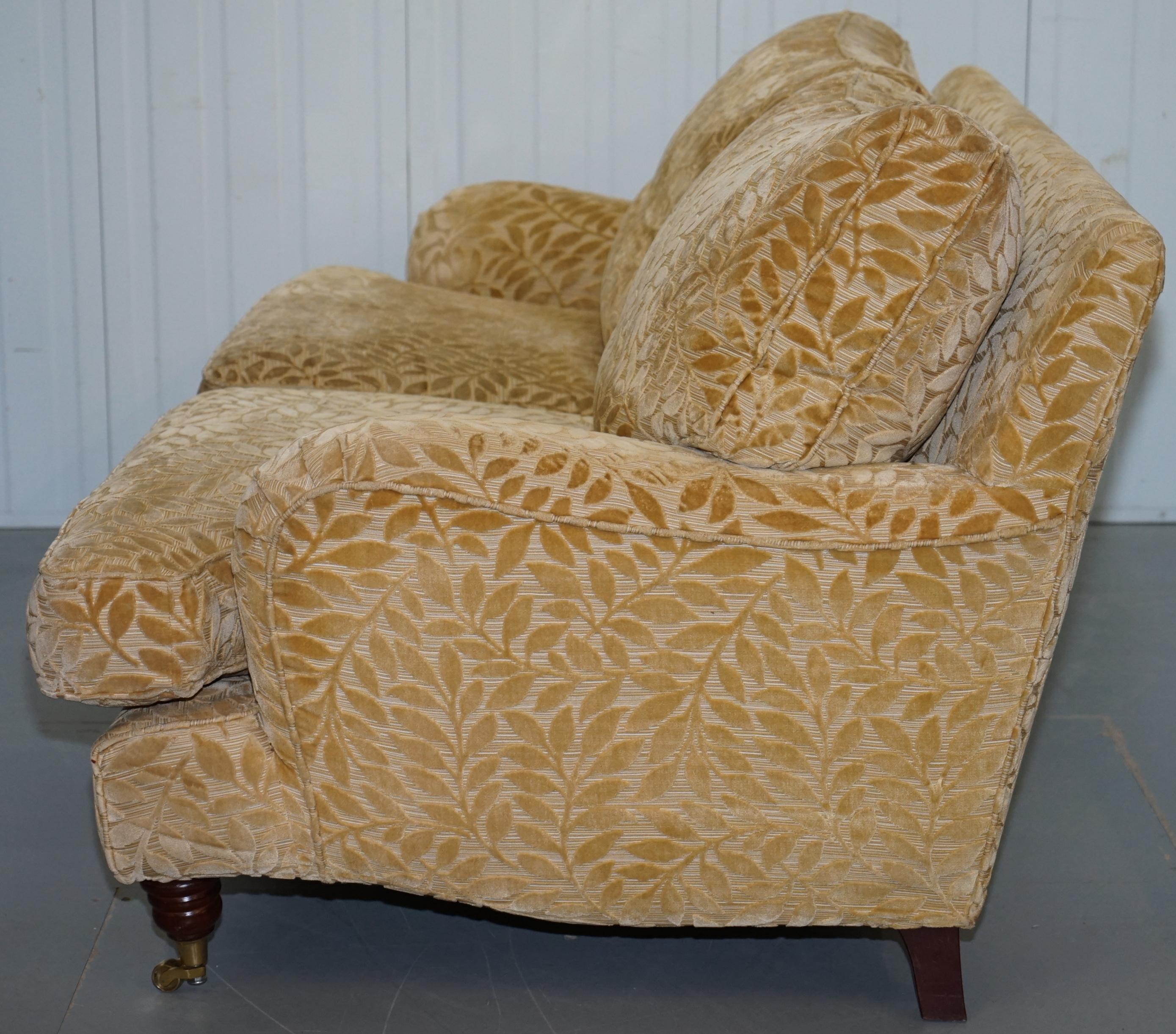 Stunning Multiyork Verona Howard Three-Seat Sofa Feather Cushions 6