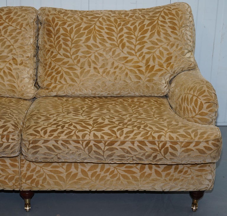 Stunning Multiyork Verona Howard ThreeSeat Sofa Feather Cushions at