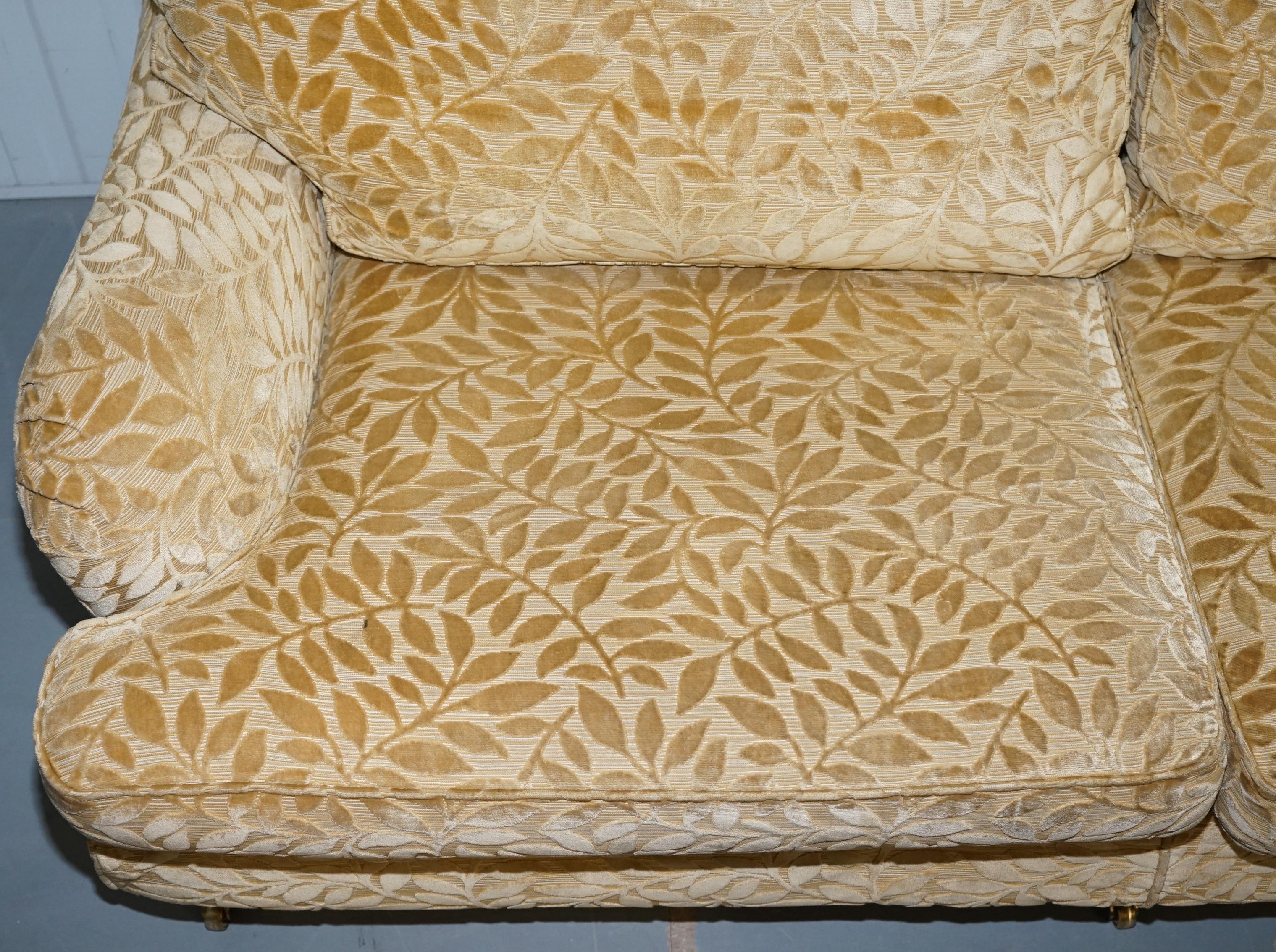 Hand-Crafted Stunning Multiyork Verona Howard Three-Seat Sofa Feather Cushions