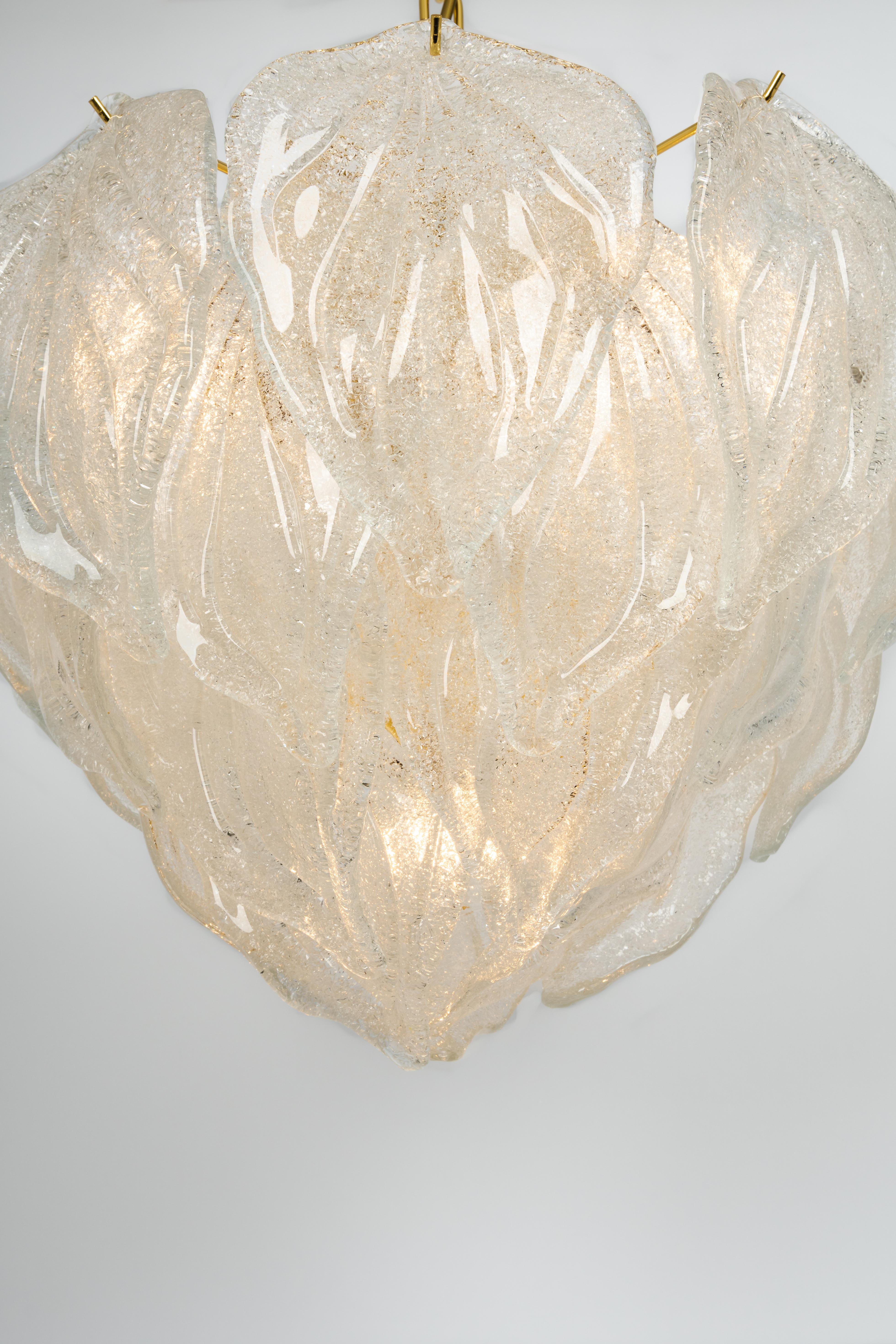 Stunning Murano Glass and brass Chandelier, Italy, 1970s For Sale 1