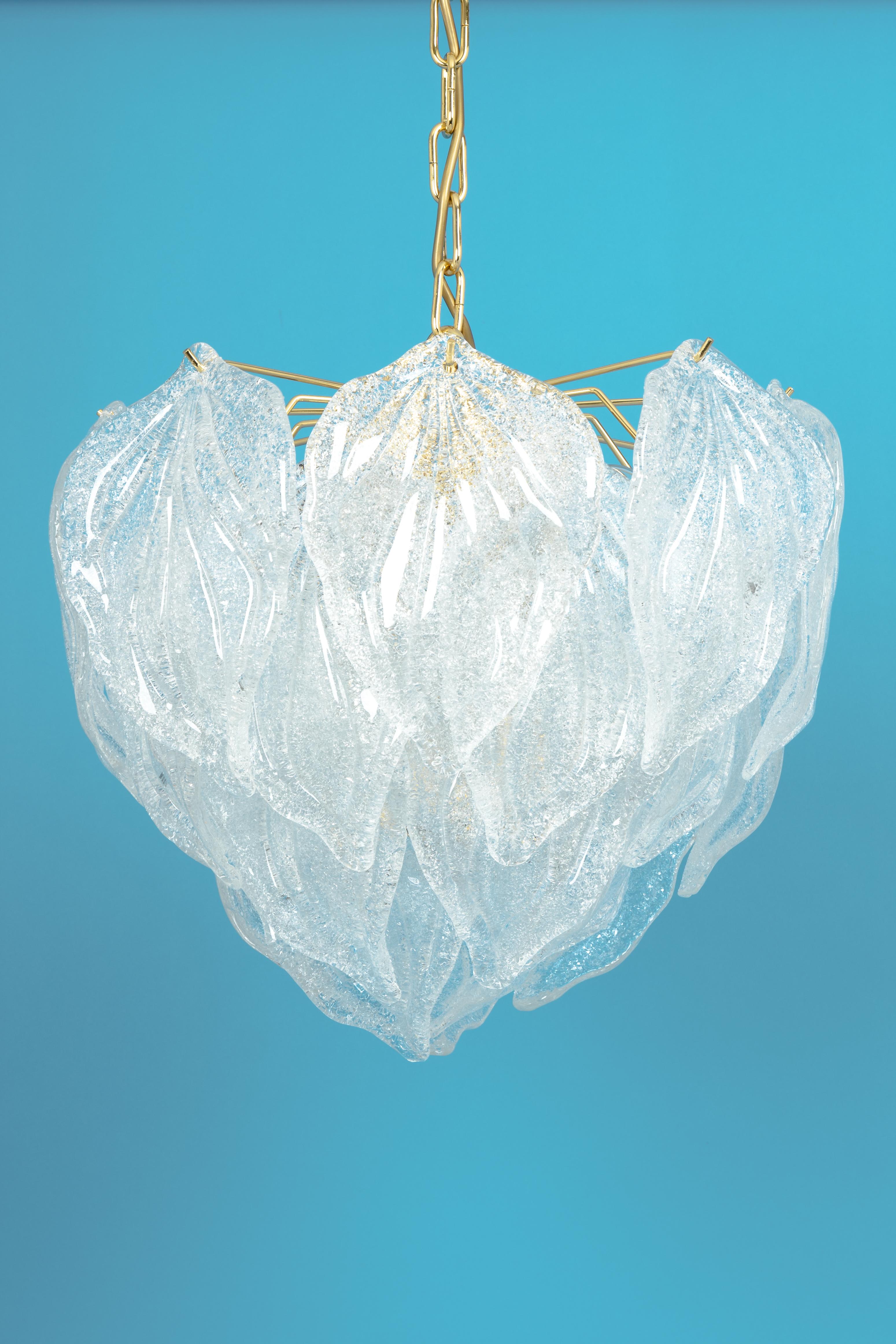 Stunning Murano Glass and brass Chandelier, Italy, 1970s For Sale 2