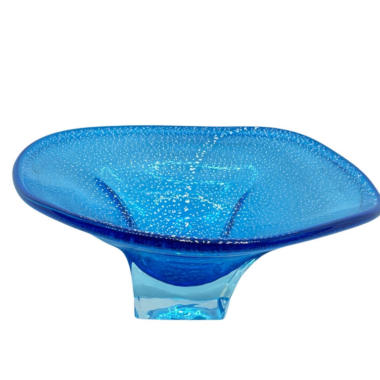 Hand-Crafted Stunning Murano Glass Bowl Catchall Blue and Clear, Vintage, Italy, 1980s For Sale