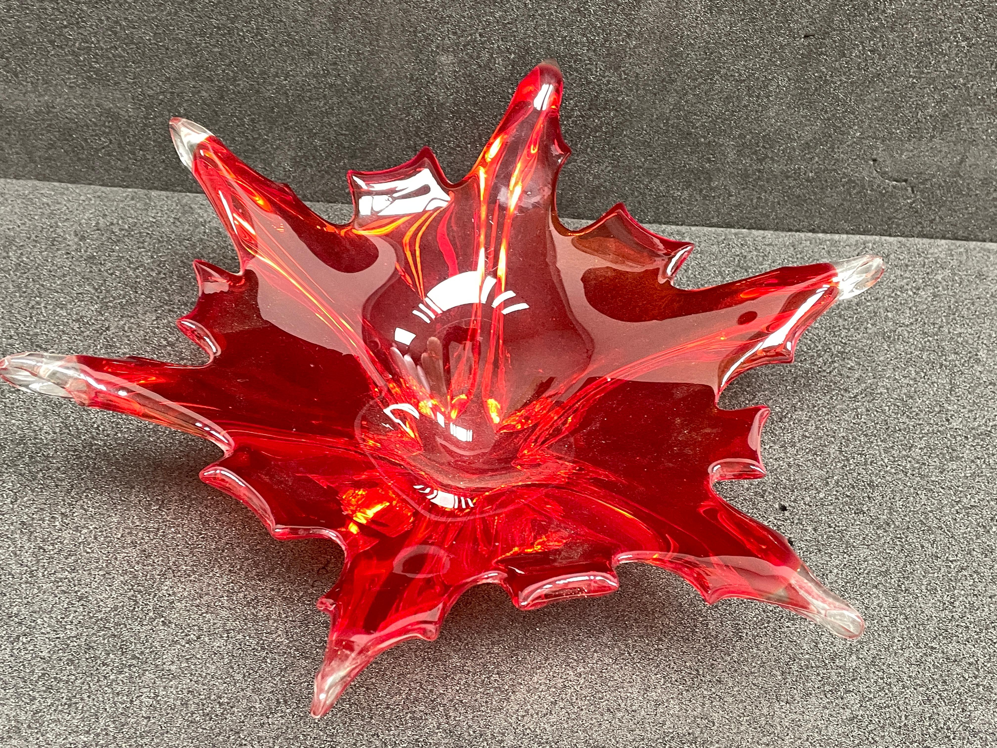 Superbe bol attrape-tout en verre de Murano rouge et transparent vintage, Italie, 1970 en vente 1