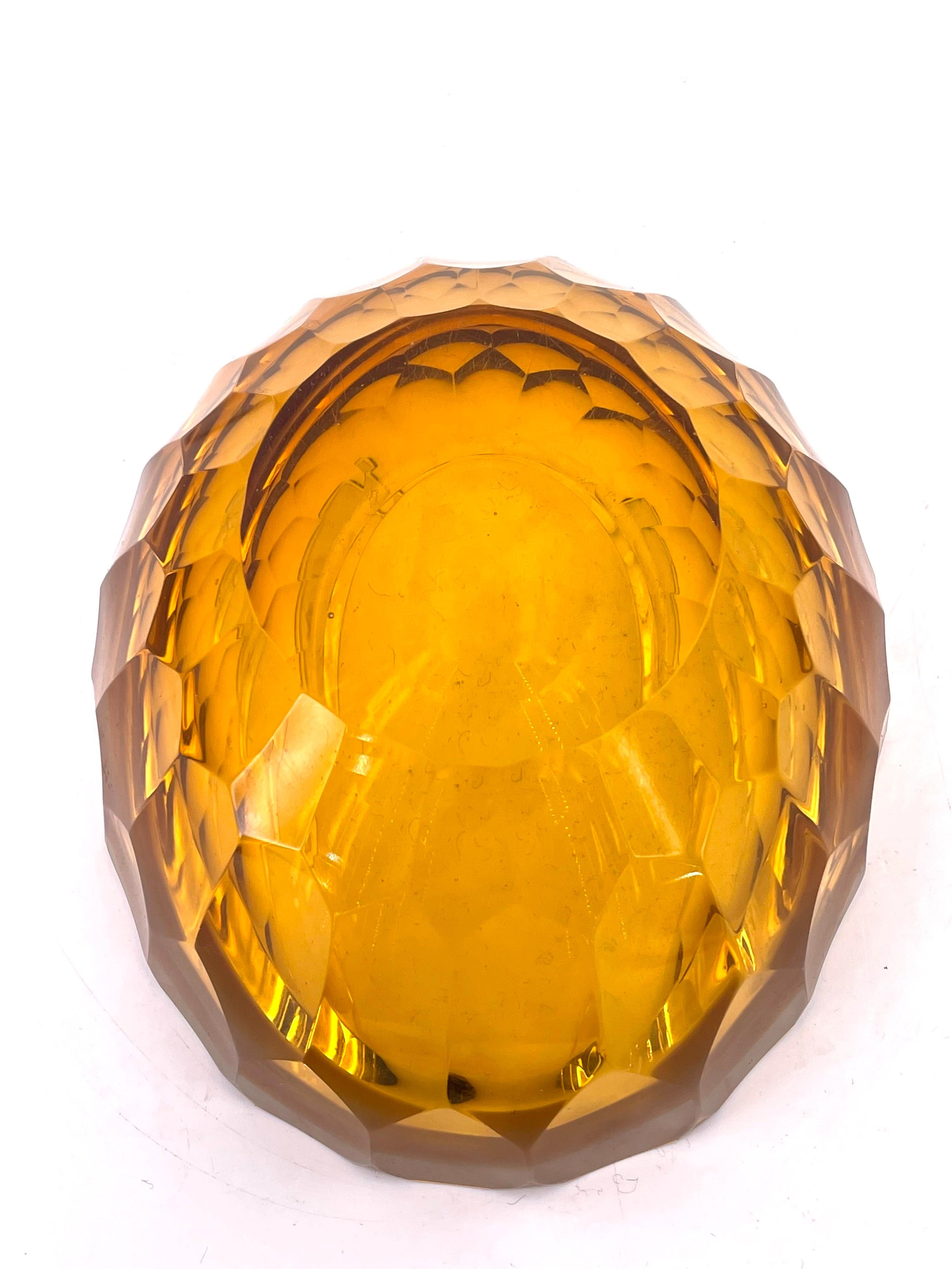 20th Century Stunning Murano Glass Bowl Sommerso Faceted