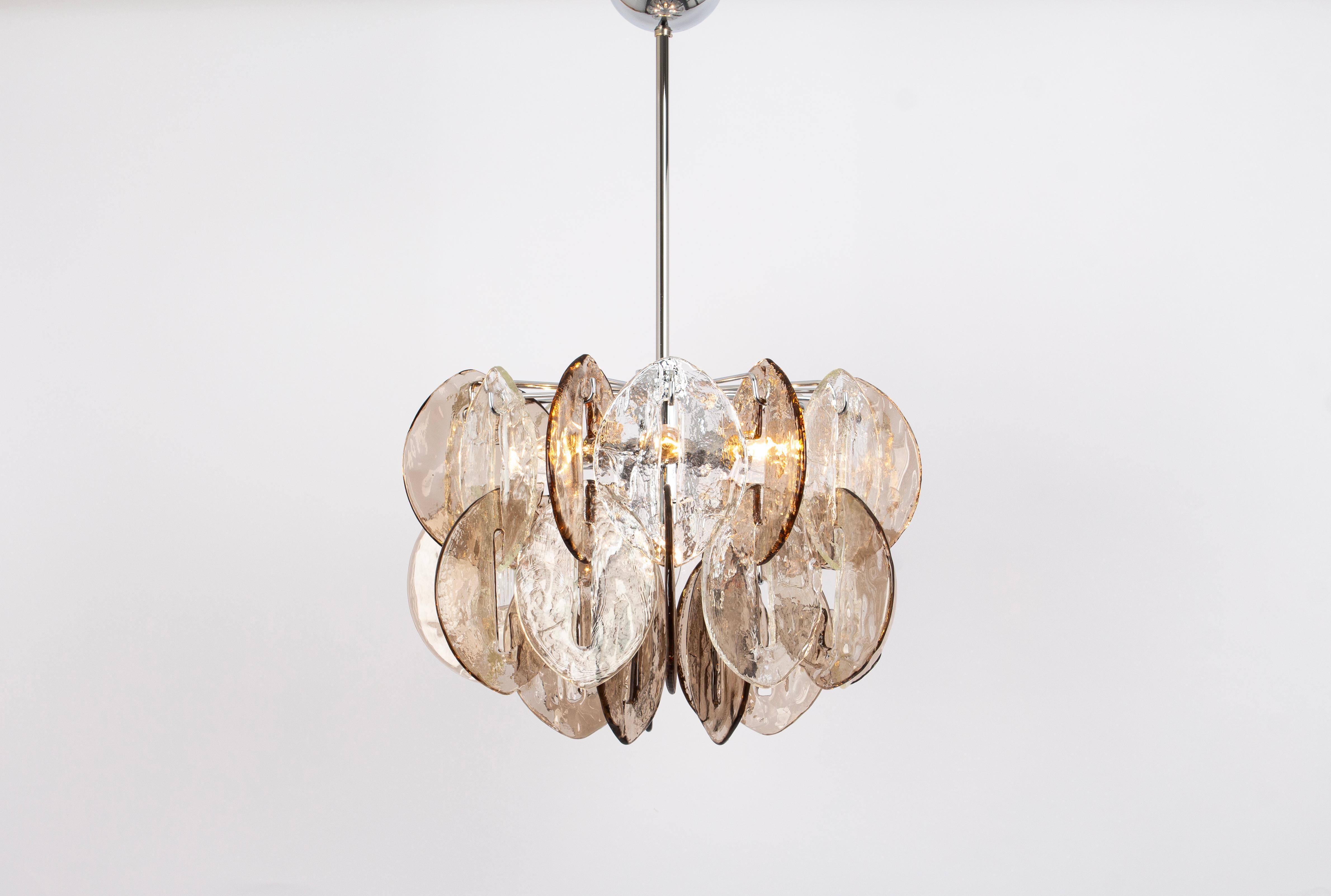 1 of 2 Stunning Murano Glass Chandelier Designed by Carlo Nason for Kalmar, 70s For Sale 3