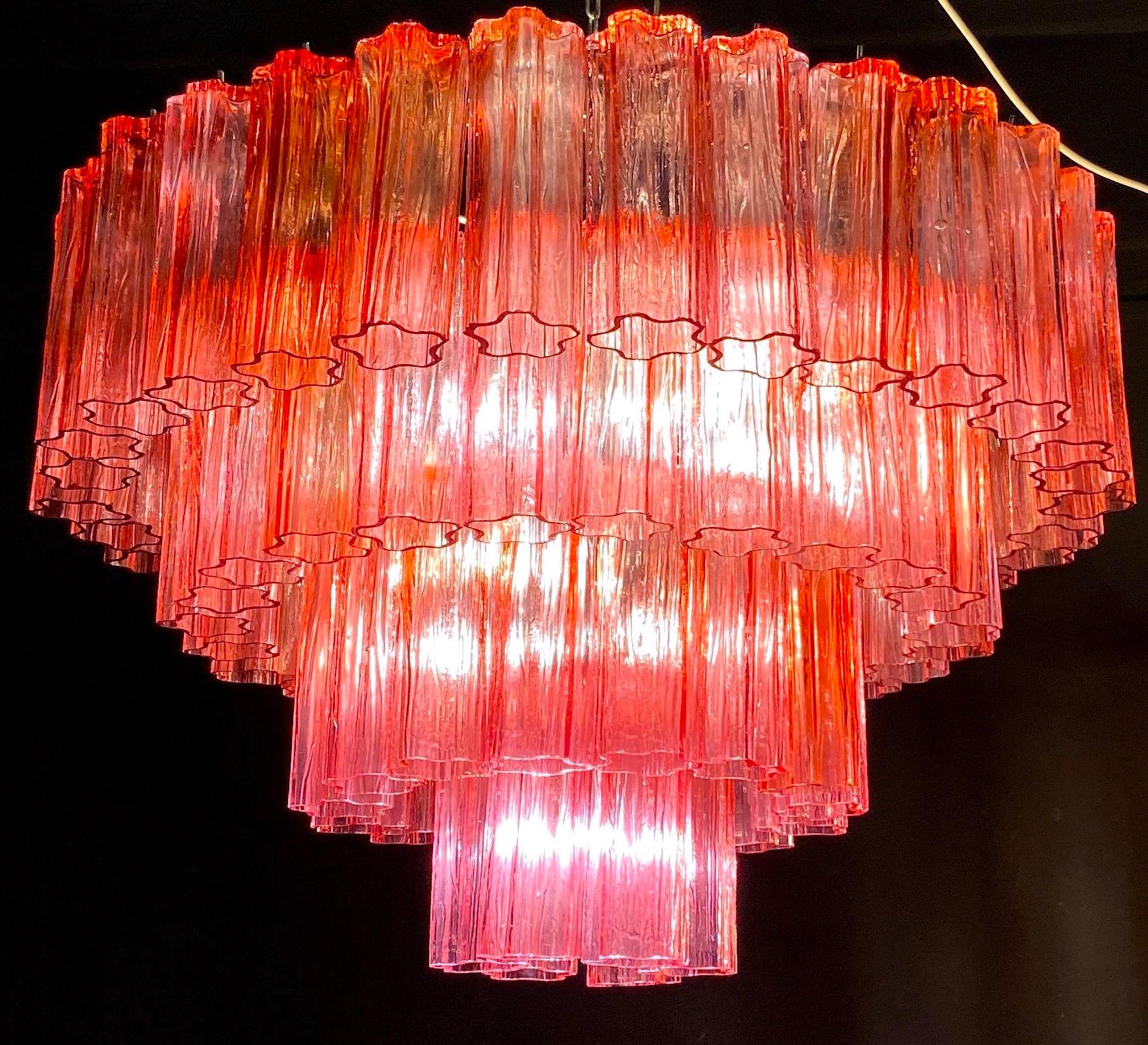 Stunning Murano Glass Fuchsia Red Tronchi Chandelier Tony Zuccheri, Venini, 1970 In Excellent Condition In Rome, IT