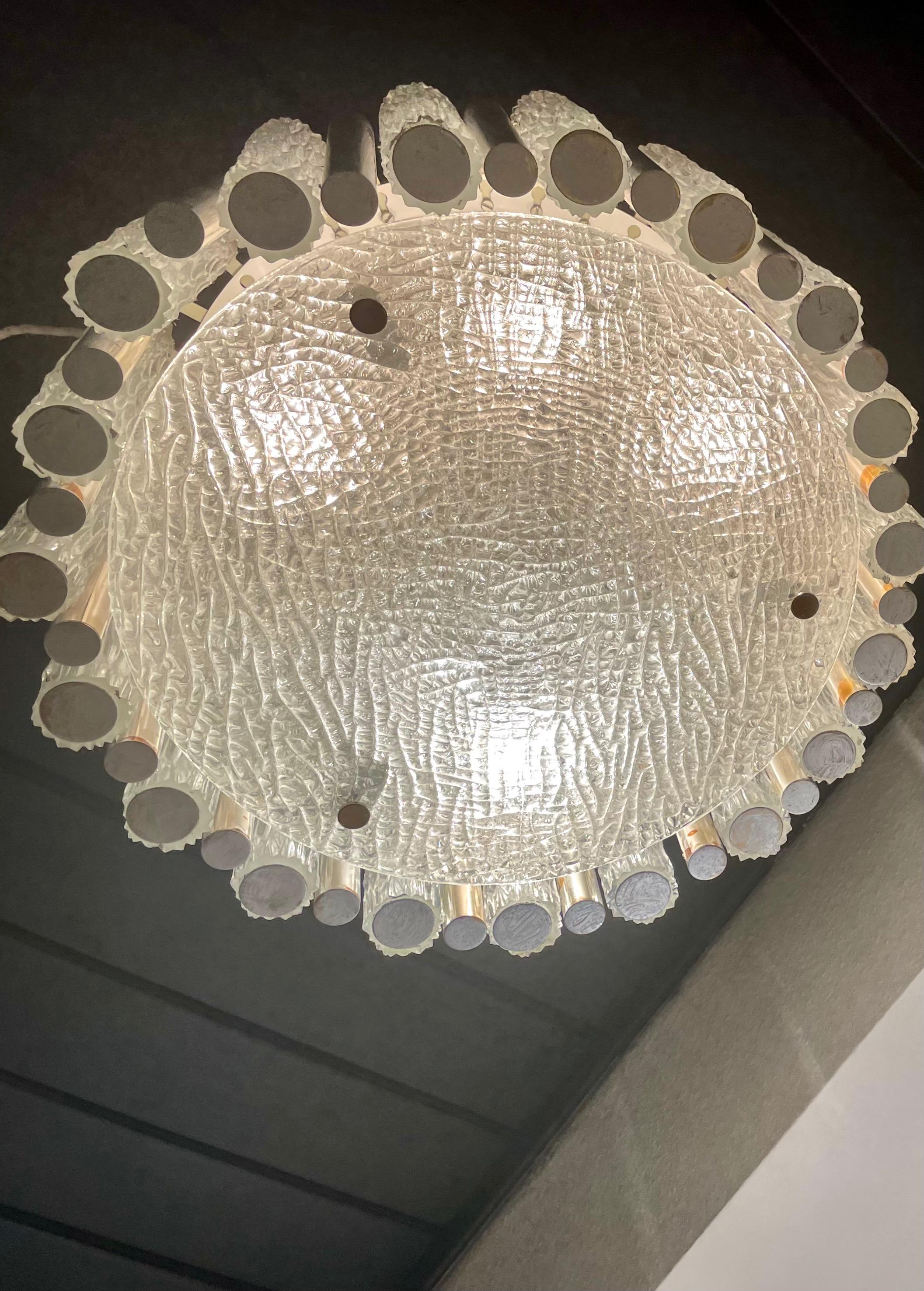 Milieu du XXe siècle Superbe lustre encastré à tubes en verre de Murano par Doria Leuchten, Allemagne en vente