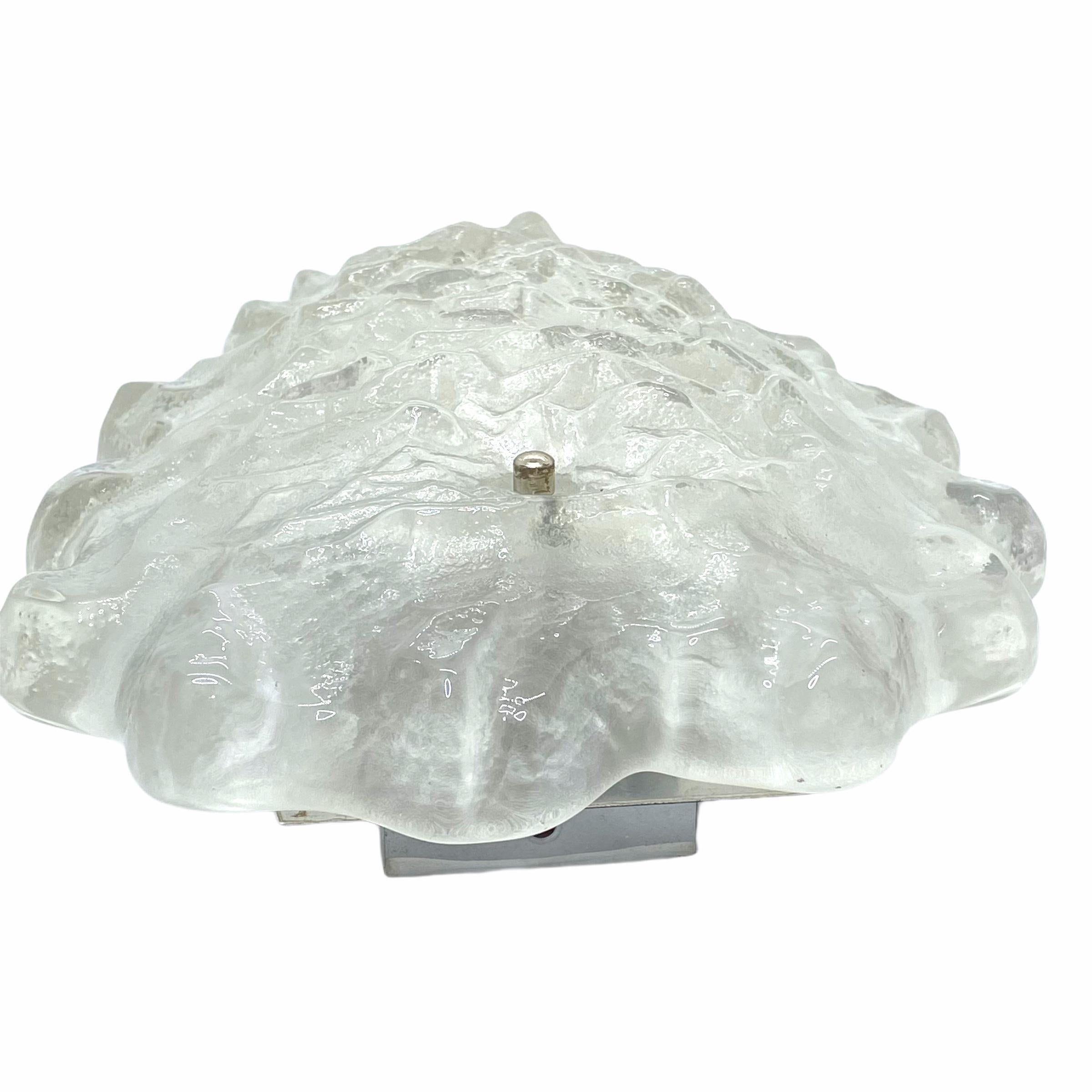 Late 20th Century Stunning Murano Ice Glass Leaf Sconce by Peill & Putzler Leuchten, 1970s