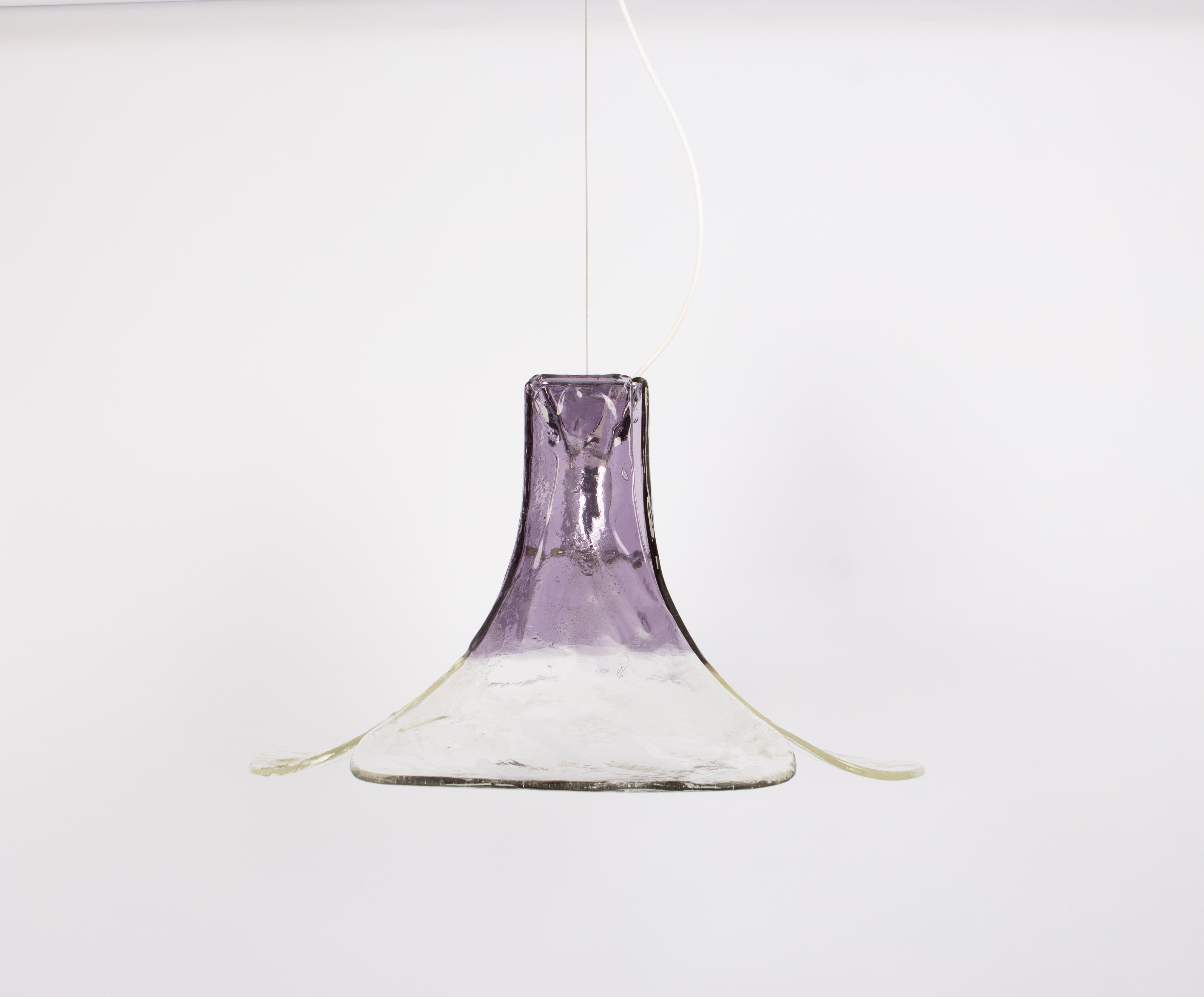 Atemberaubende Murano-Pendelleuchte entworfen von Carlo Nason für Kalmar, 1970er Jahre (Moderne der Mitte des Jahrhunderts) im Angebot