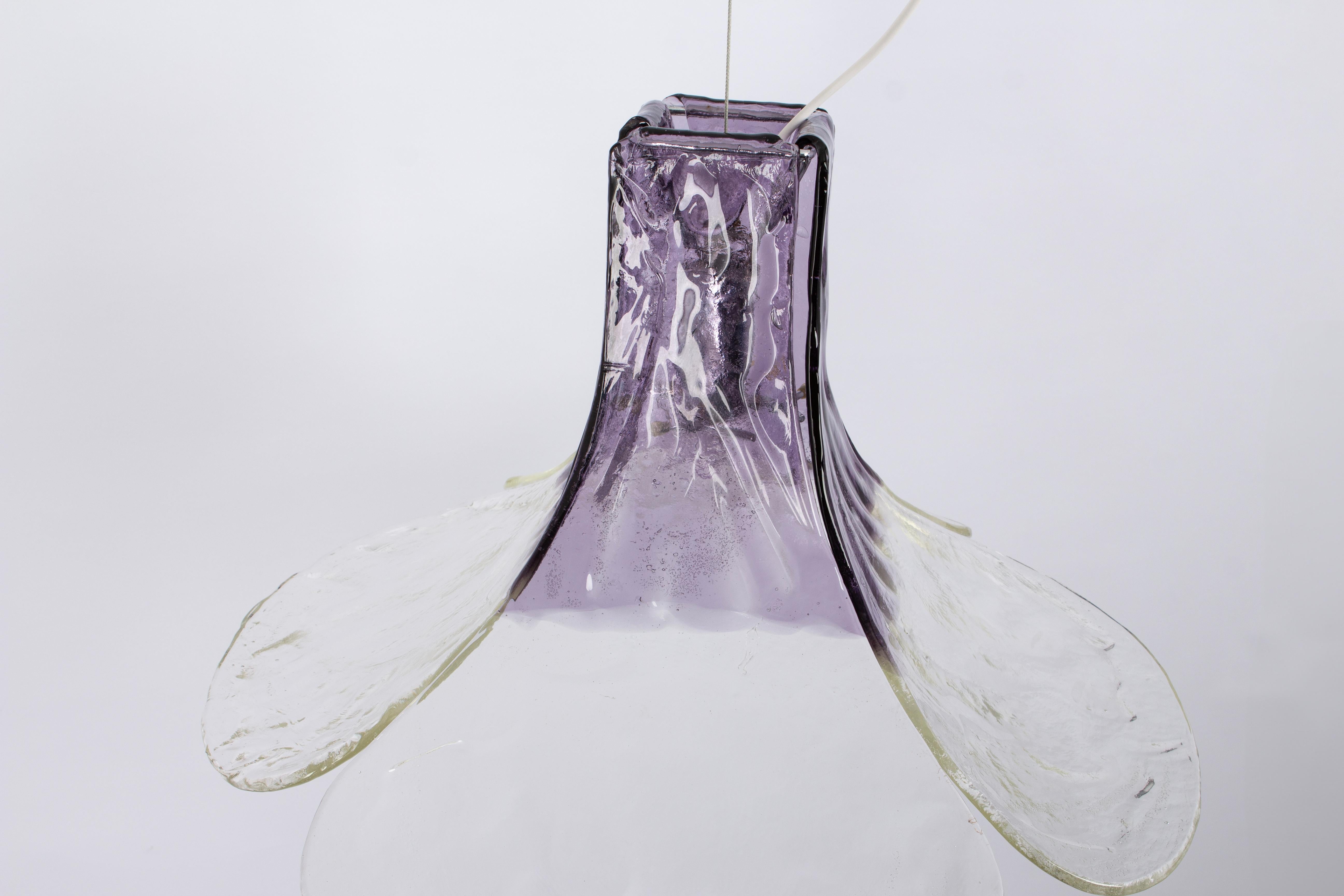 Atemberaubende Murano-Pendelleuchte entworfen von Carlo Nason für Kalmar, 1970er Jahre im Angebot 1