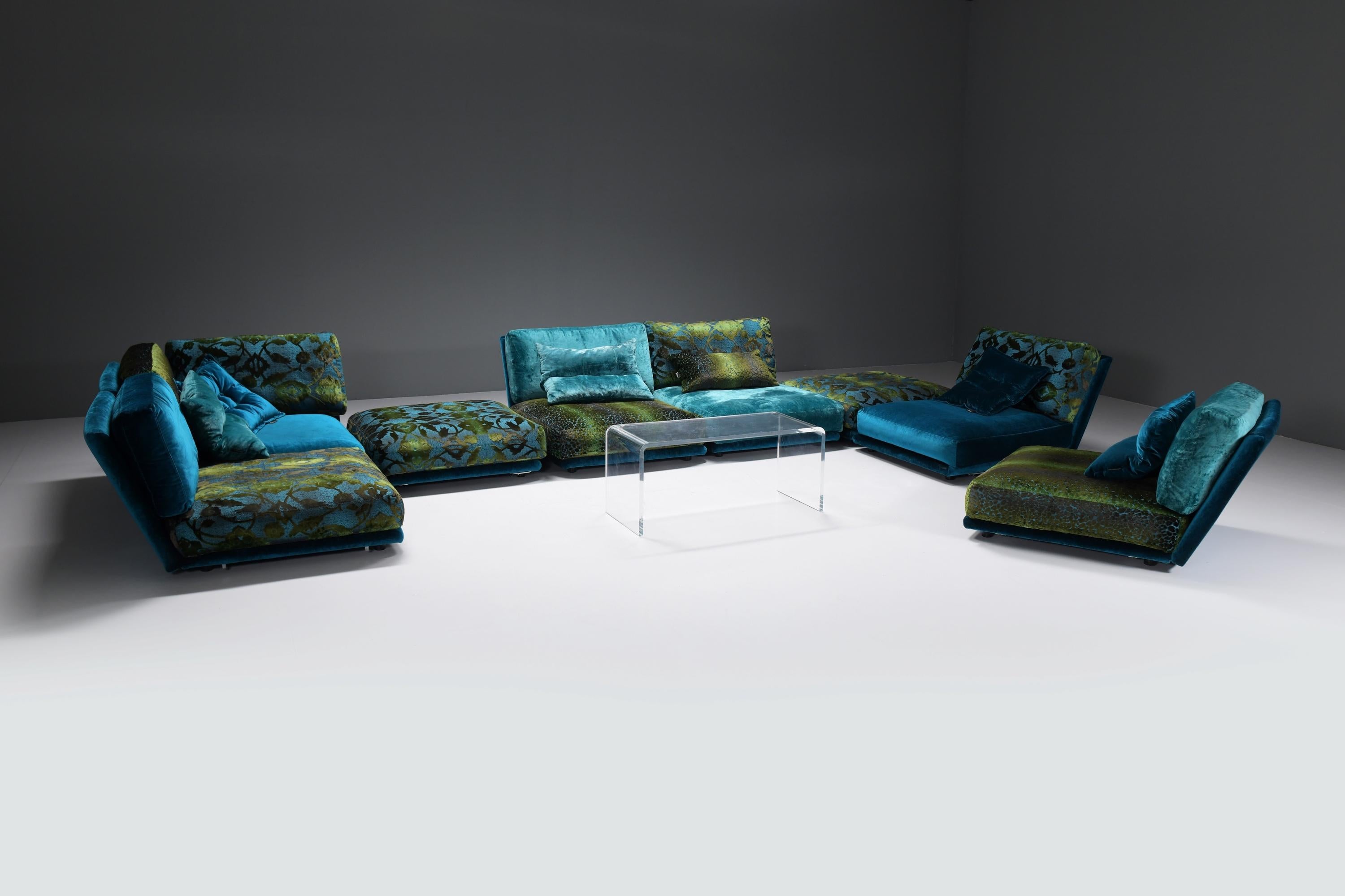 Mid-Century Modern Stunning NAPALI 126 modular velvet sofa by the Bretz Brothers for Bretz Germany For Sale