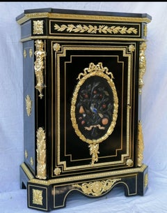 Étonnant Meuble de rangement en pierres précieuses Napoléon III de Mathieu Befort, France, 19ème siècle