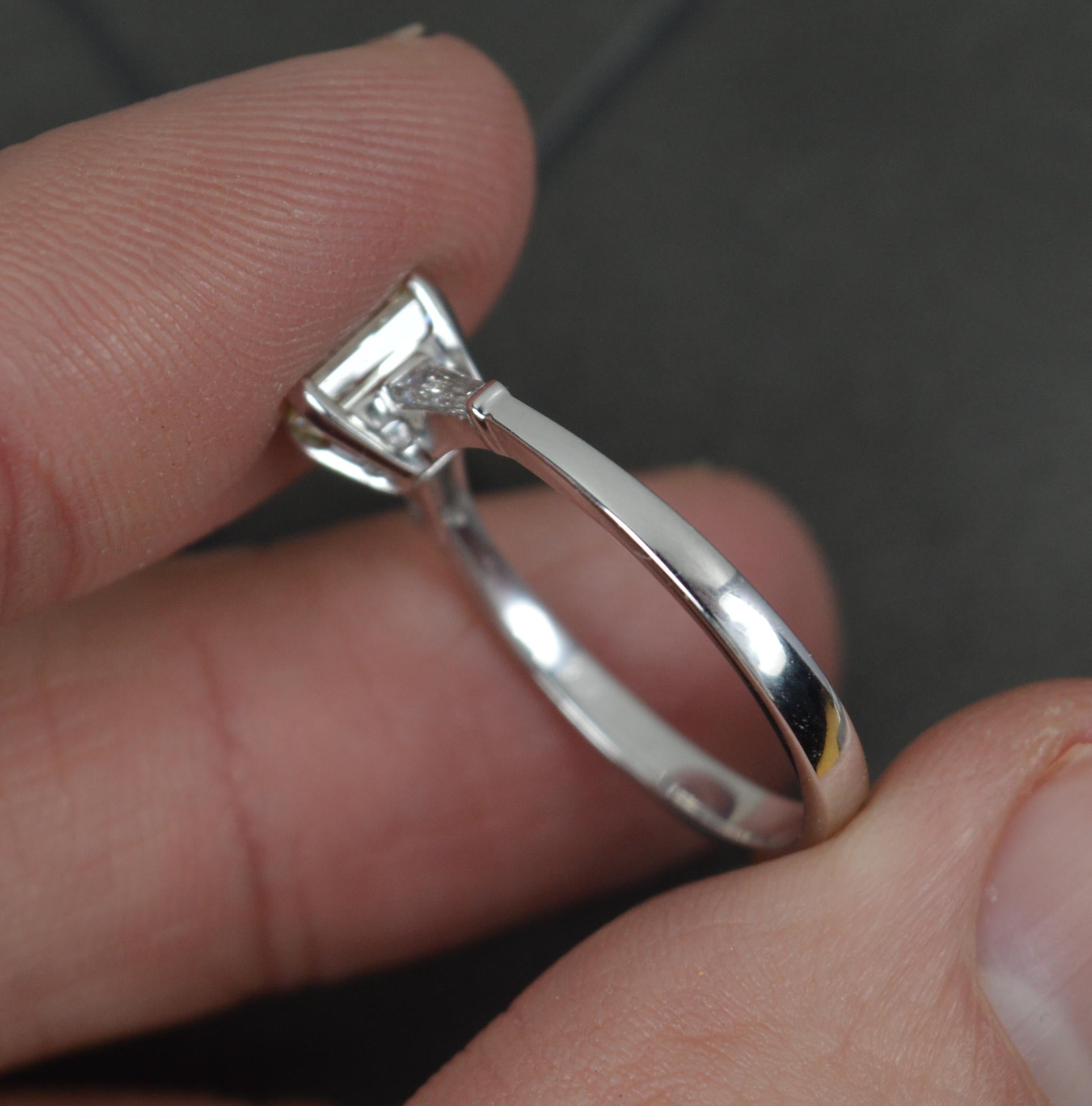 Women's Stunning Natural 0.85ct Diamond and 18ct White Gold Engagement Ring