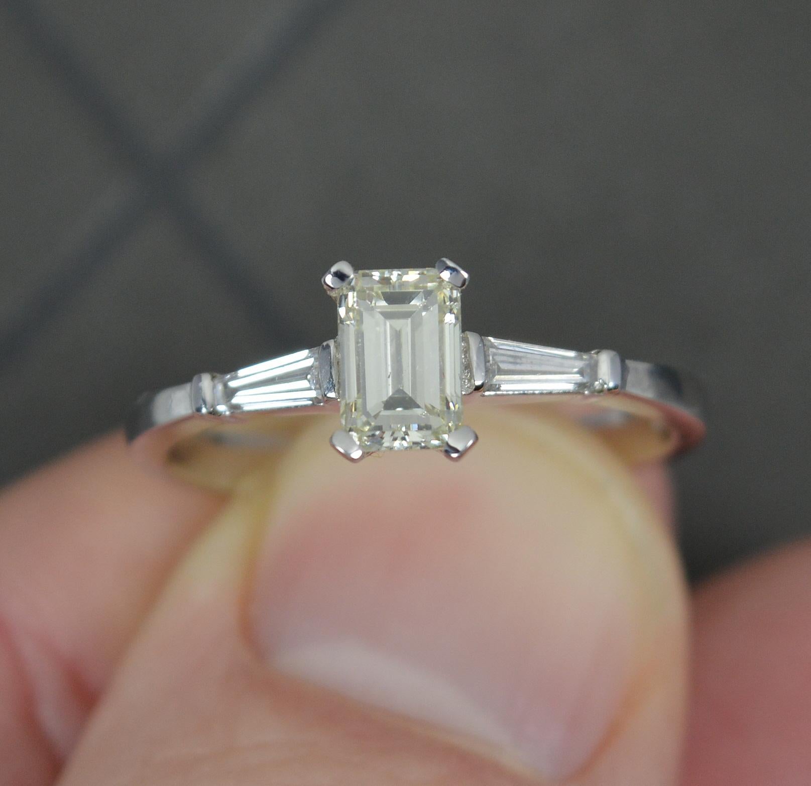 Stunning Natural 0.85ct Diamond and 18ct White Gold Engagement Ring 1