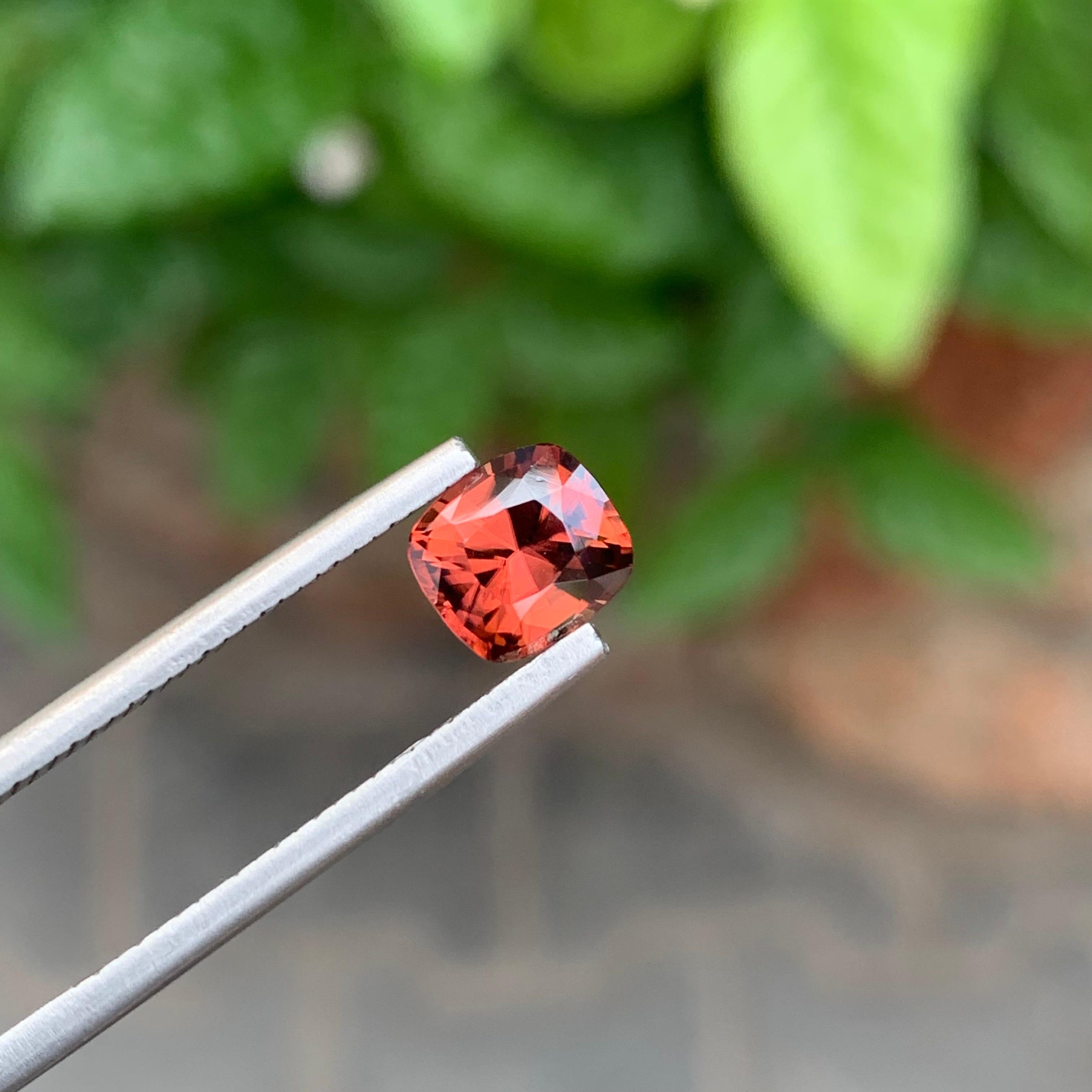 Atemberaubende natürliche 1,80 Karat Orangish Pfirsich Lose Spinell Ring Edelstein im Angebot 2