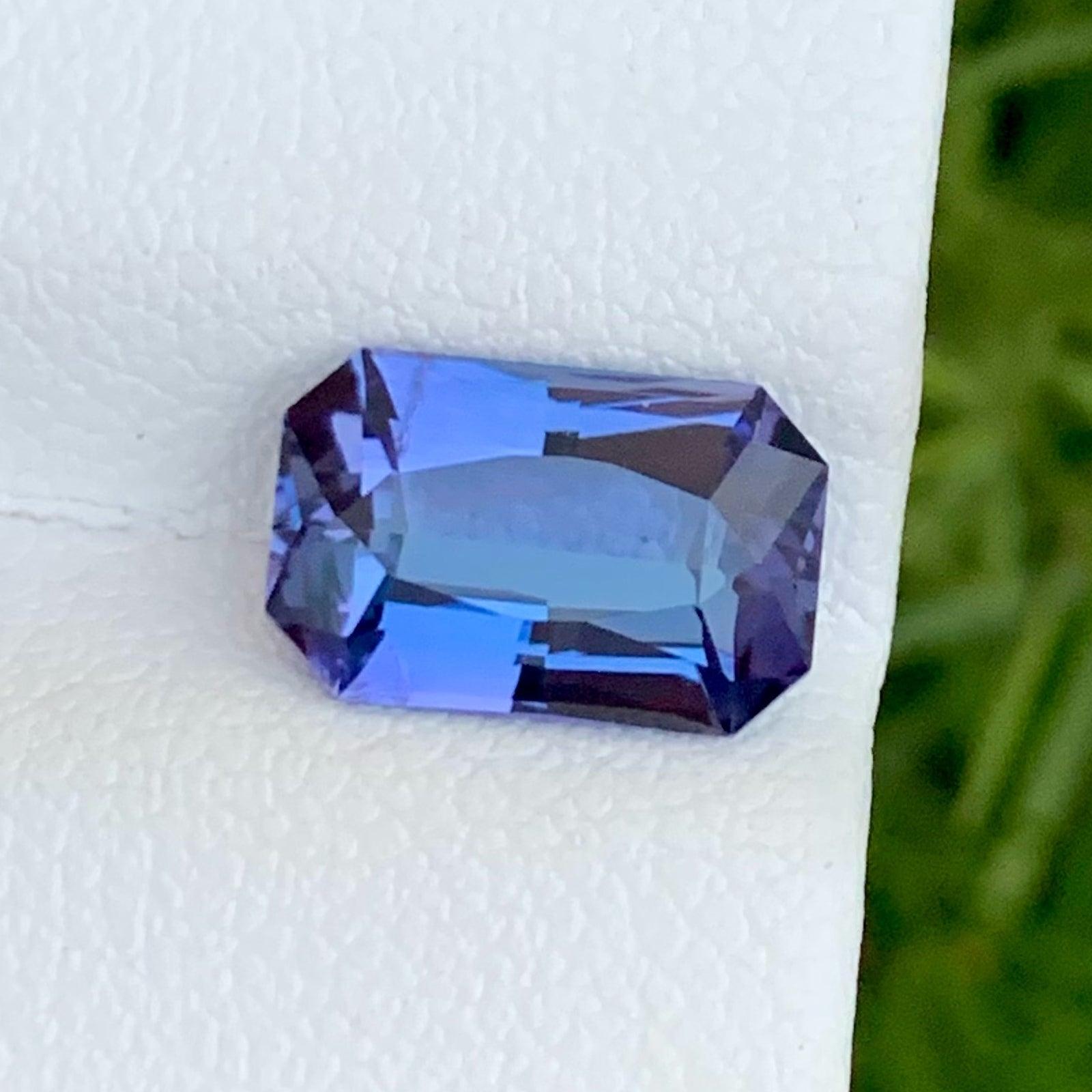 Stunning Natural Blue Tanzanite Gemstone, available for sale at wholesale price natural high quality 3.00 Carats Loupe Clean Clarity Heated Tanzanite from Tanzania.

Product Information:
GEMSTONE TYPE:	Stunning Natural Blue Tanzanite