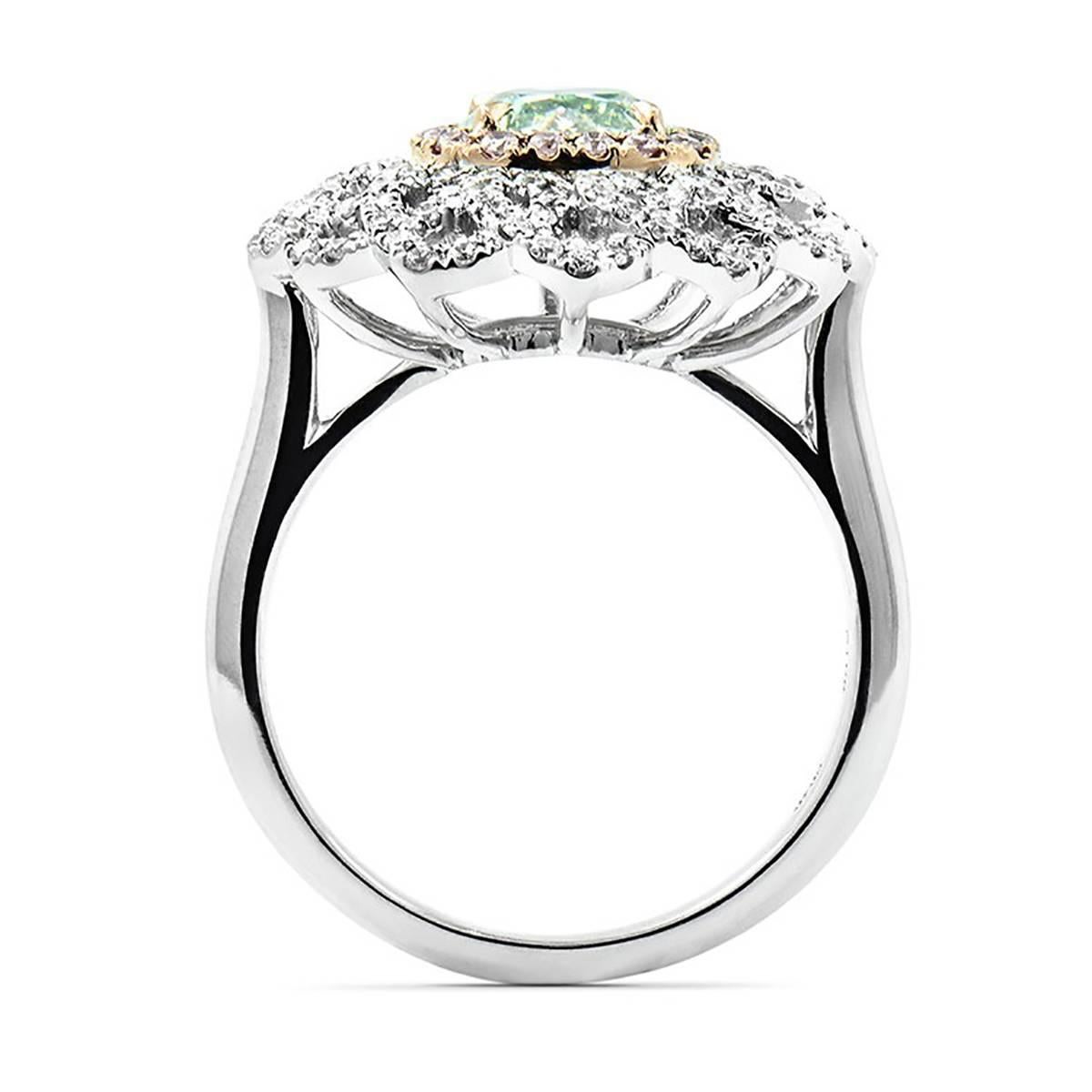 Women's or Men's Stunning Natural Color Green Diamond Ring in 18 Karat Gold