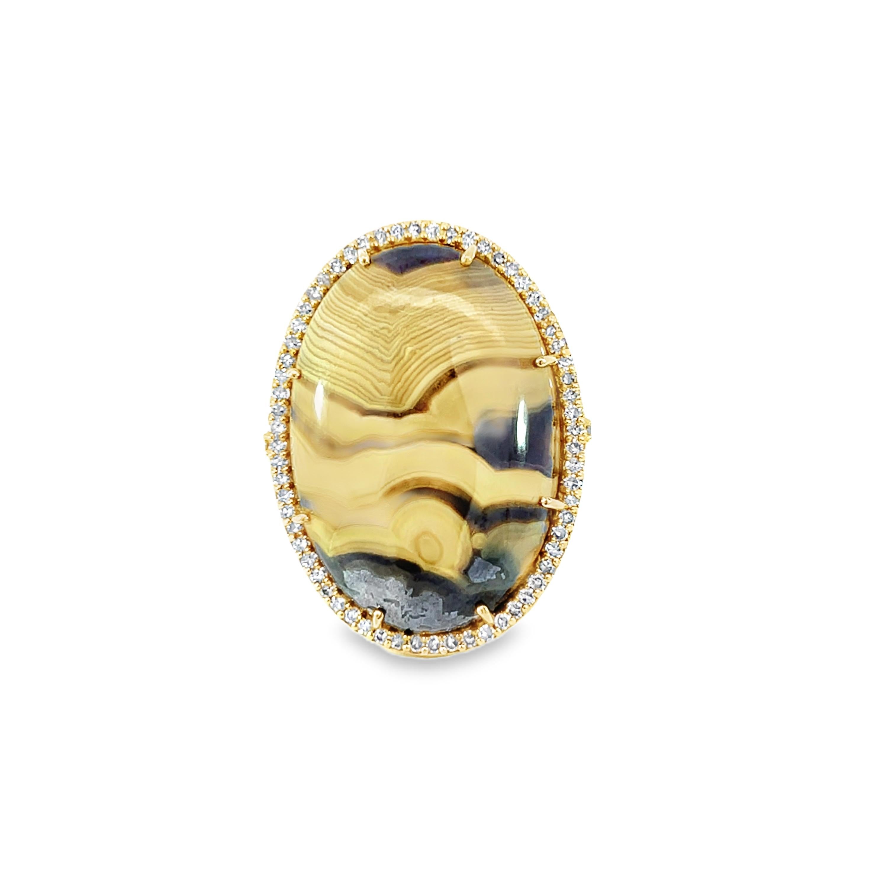 Atemberaubender Ring mit natürlichem Diamanten und Schalenblende Damen im Angebot