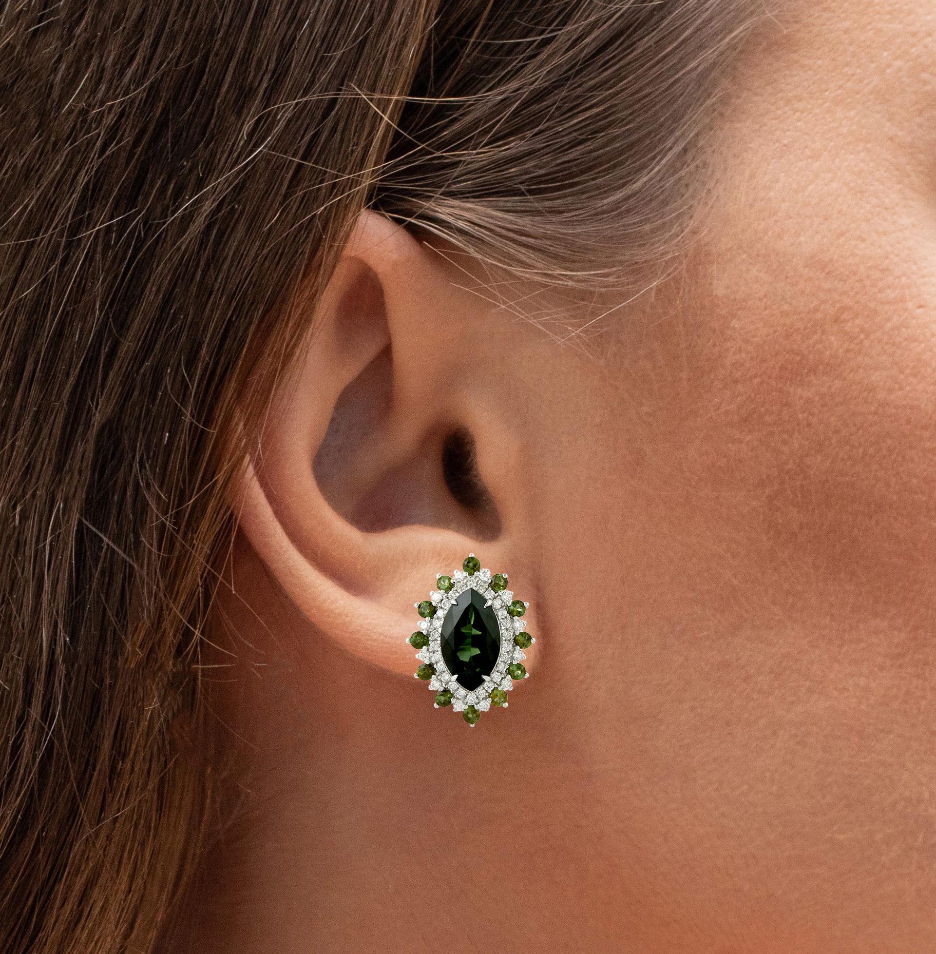 Contemporary Stunning Natural Green Tourmalines And Diamonds Earrings 18K Gold 6.68 Carats For Sale