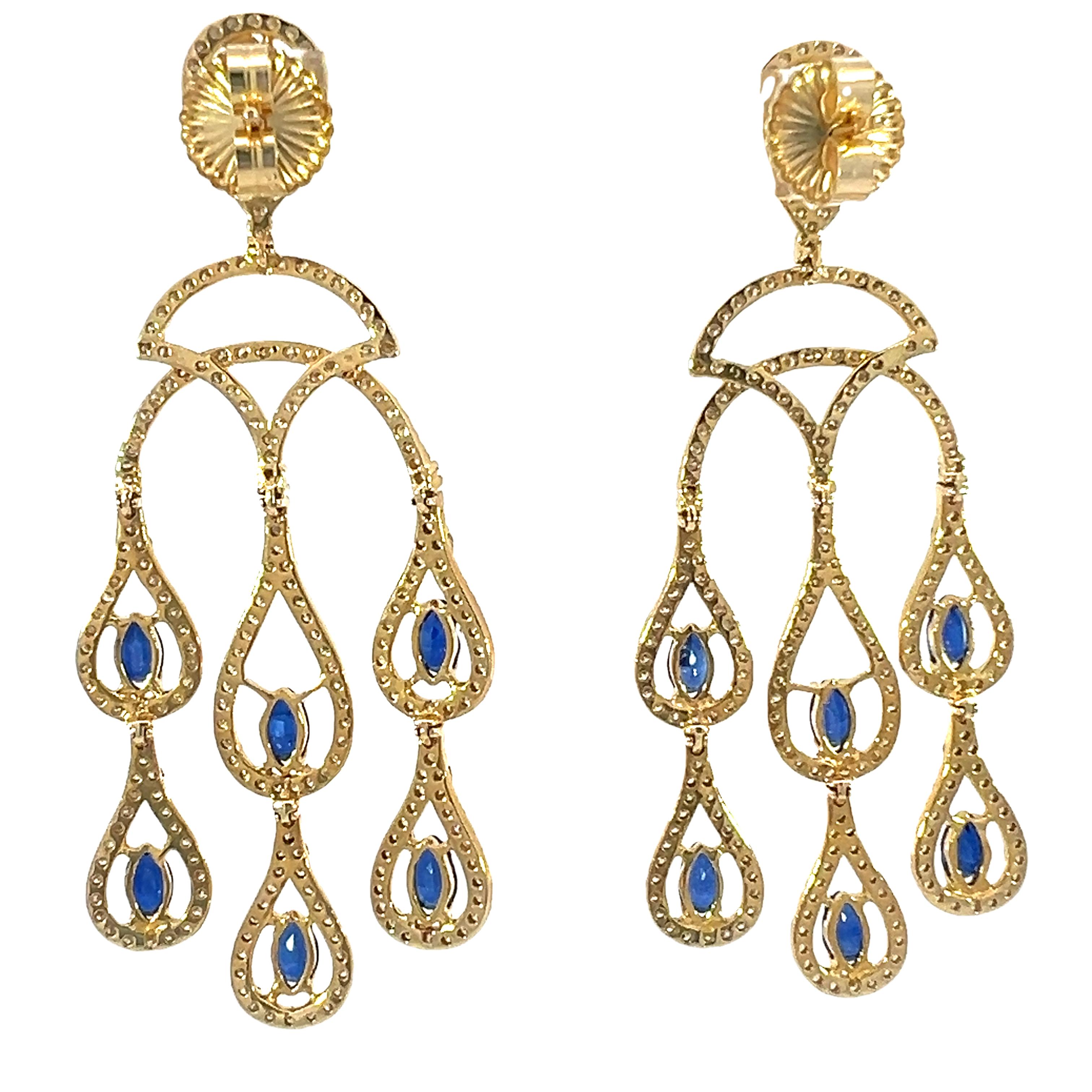 Donna Splendidi orecchini con kyanite naturale e diamanti in vendita