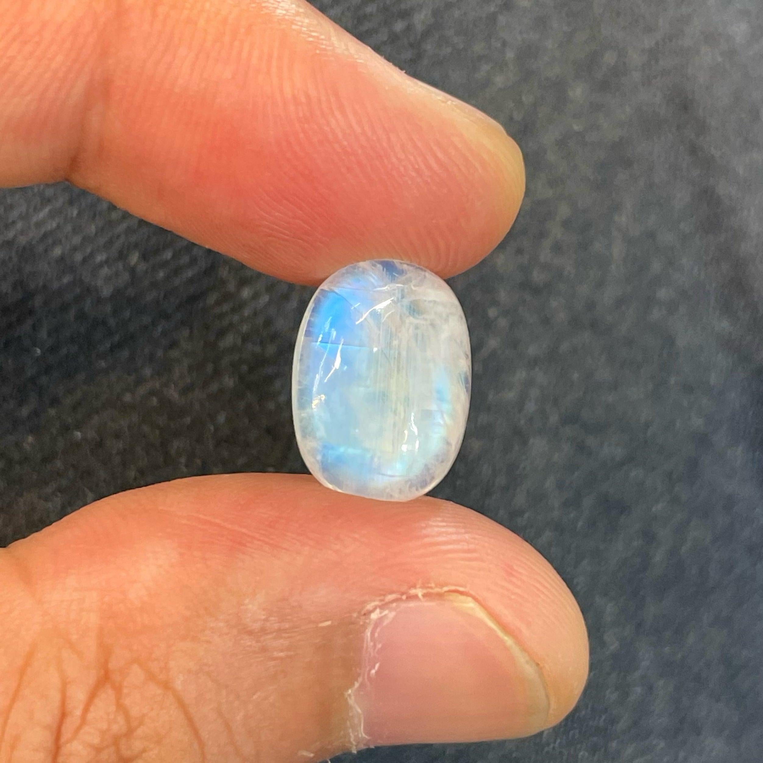 Stunning Natural Loose Moonstone Gem, available for sale at wholesale price, natural high-quality 6.05 carats flawless Included clarity, certified Moonstone from India.

Product Information:
GEMSTONE NAME: Stunning Natural Loose Moonstone