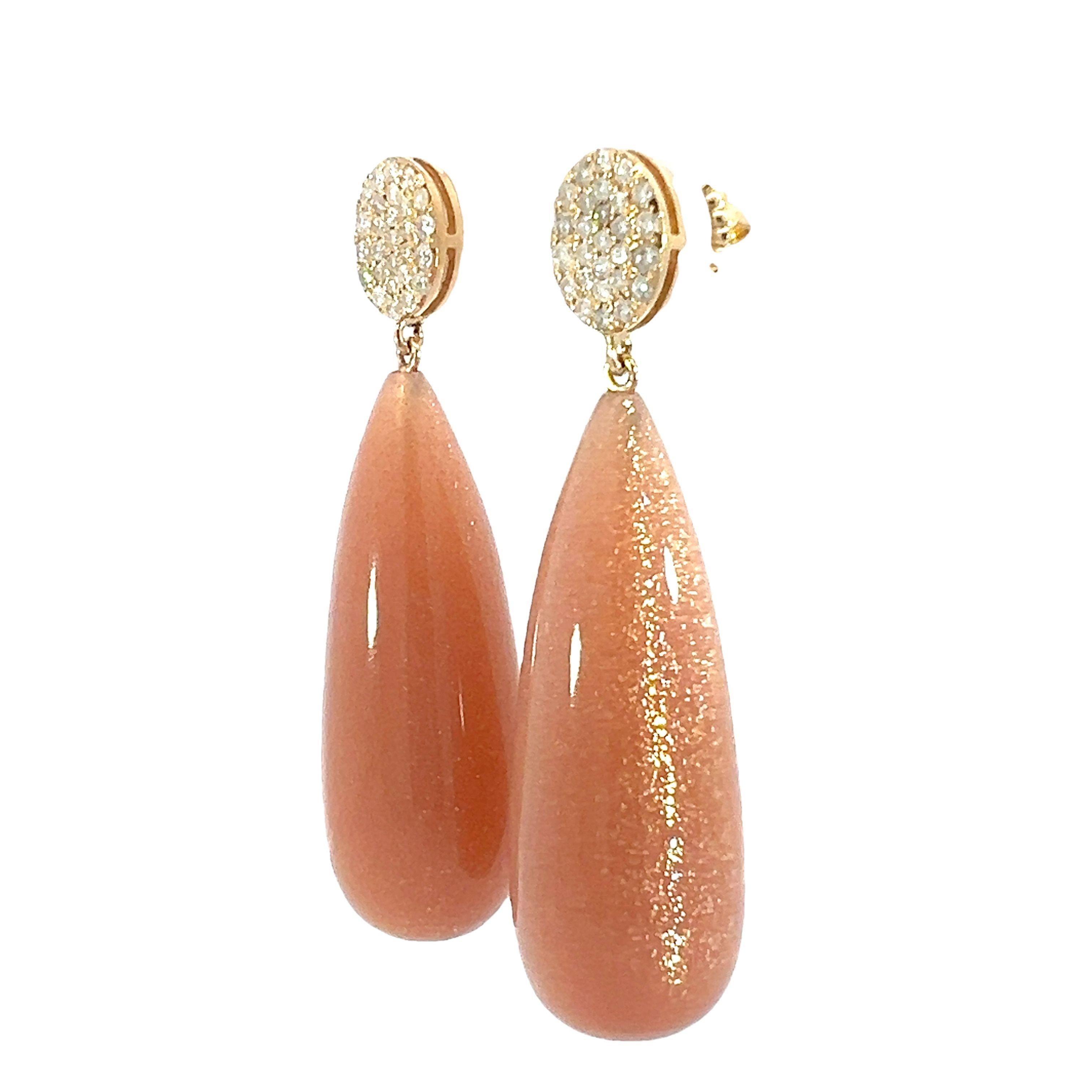 Stunning natural Peach moon stone and diamonds earrings In New Condition For Sale In New York, NY