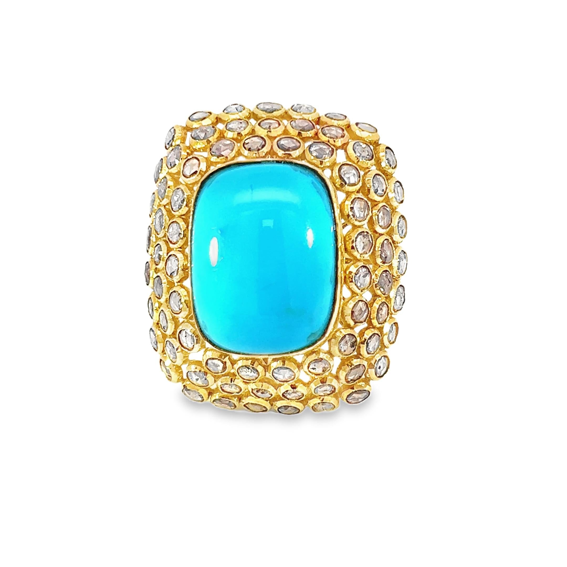 Dieser atemberaubende Ring mit 16,10 Karat Naturtürkis ist ein echter Blickfang. Der lebhafte Türkis ist von 5,80 Karat glitzernden Diamanten umgeben, die das Licht wunderschön einfangen. Sie sind in ein wunderschön gestaltetes Band aus 18 Karat