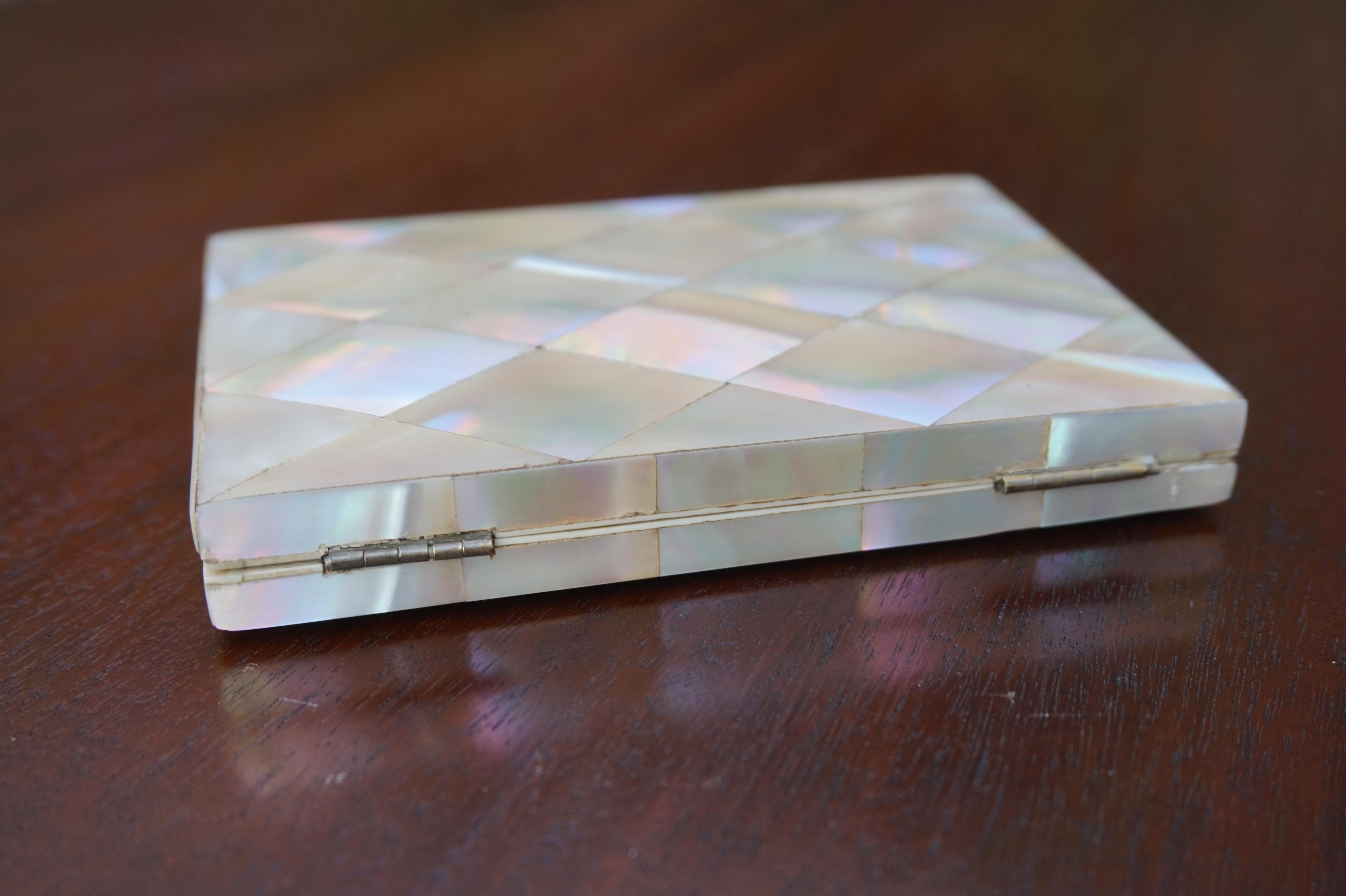 Silver Stunning & Near Mint Condition Mid-19th Century Mother of Pearl Card Case / Box