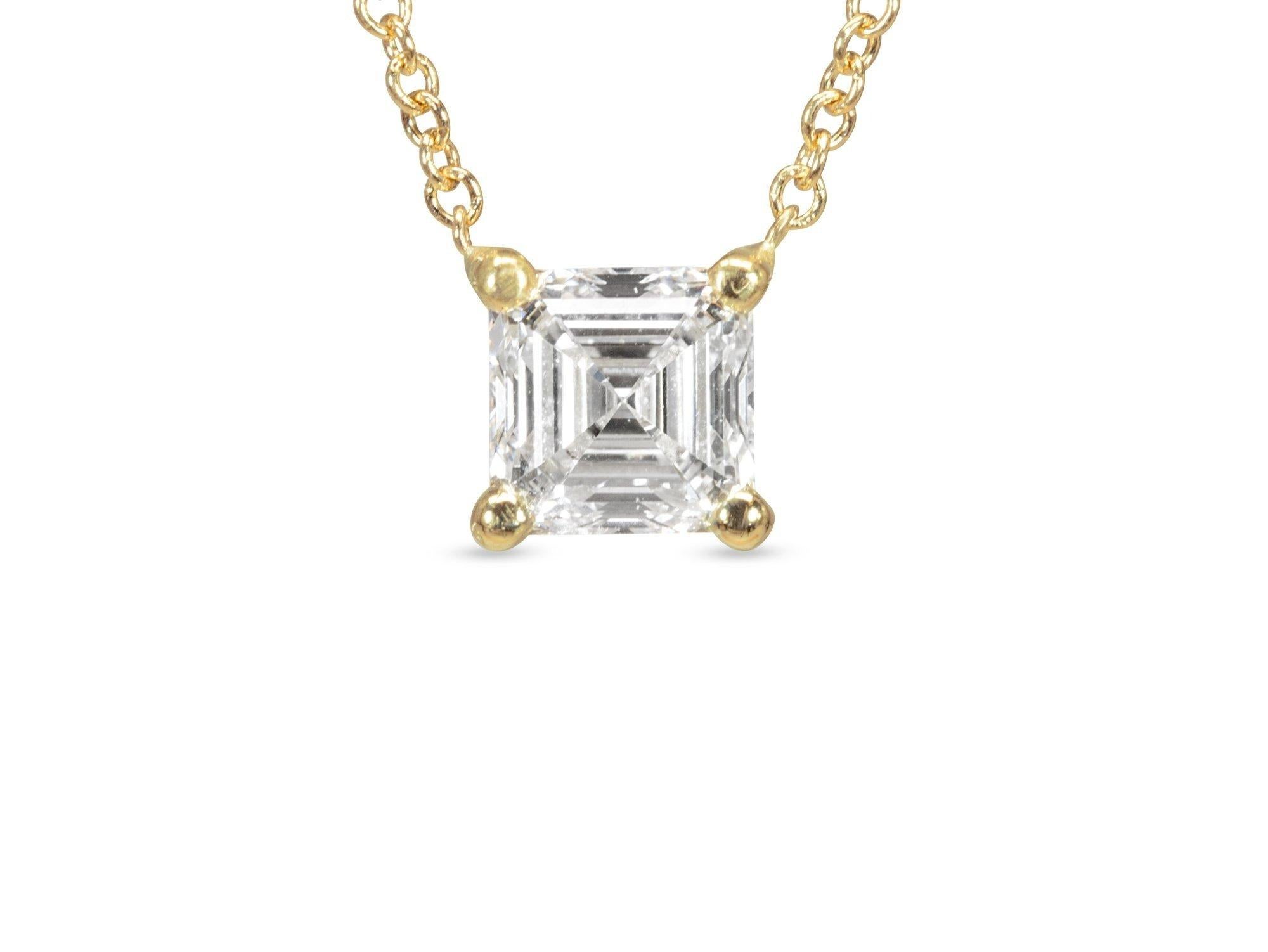 Women's Stunning Necklace with a dazzling 1-carat square cut natural diamond