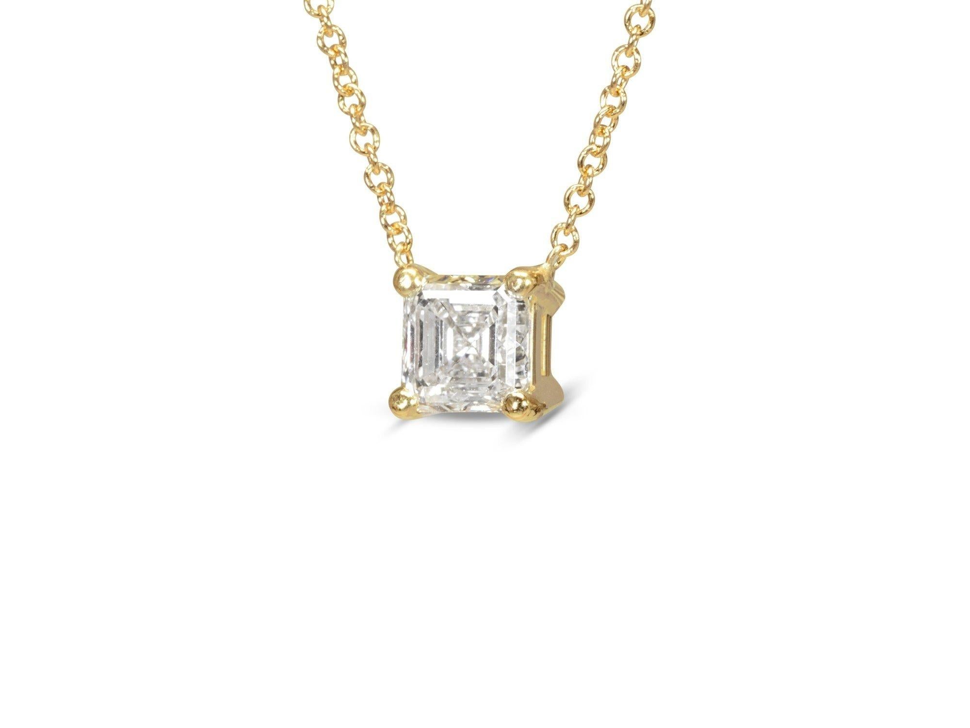 Stunning Necklace with a dazzling 1-carat square cut natural diamond 2