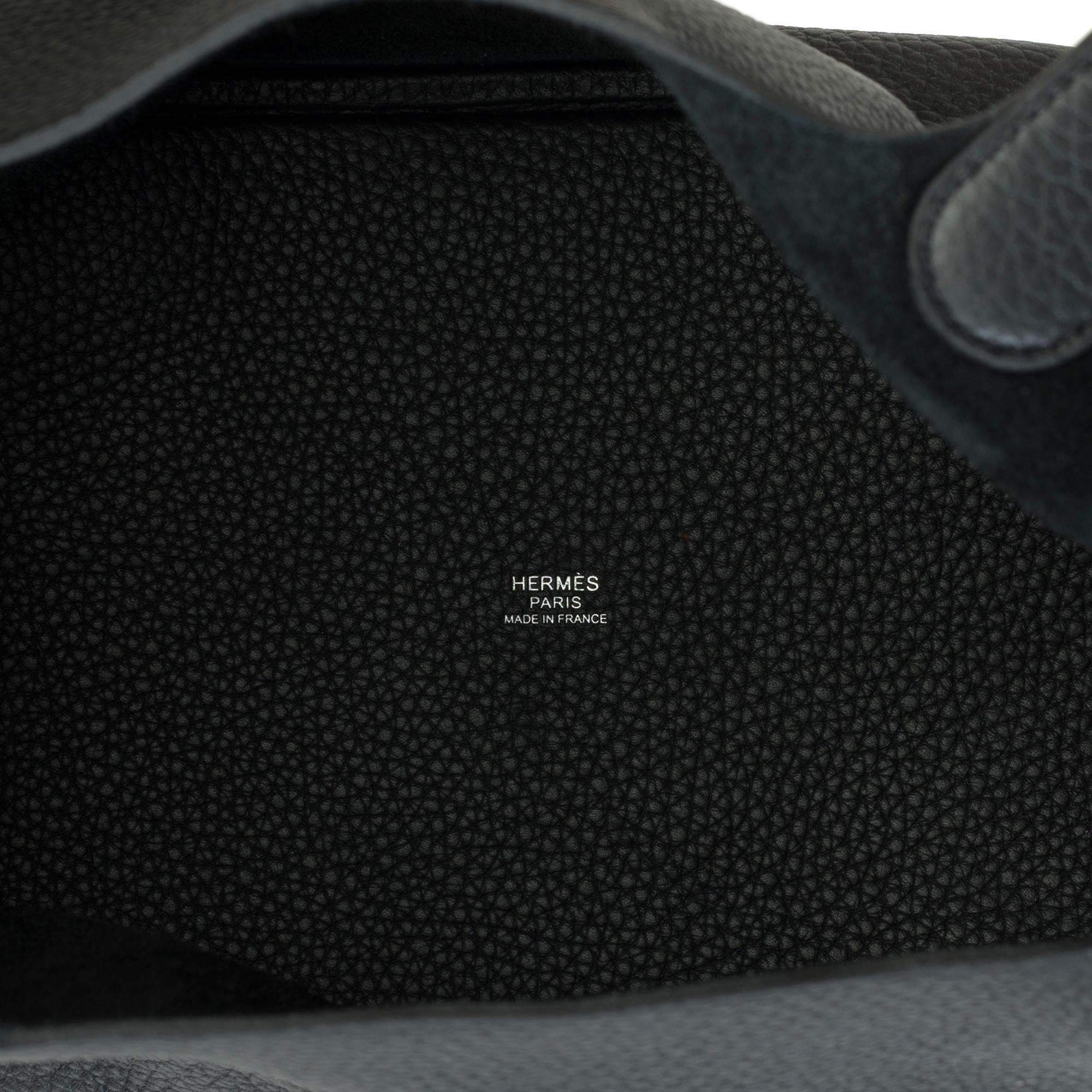Stunning New Hermès Picotin 22 in Black Taurillon Clemence leather , PHW For Sale 4