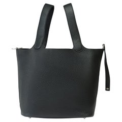 Stunning New Hermès Picotin 22 in Black Taurillon Clemence leather , PHW