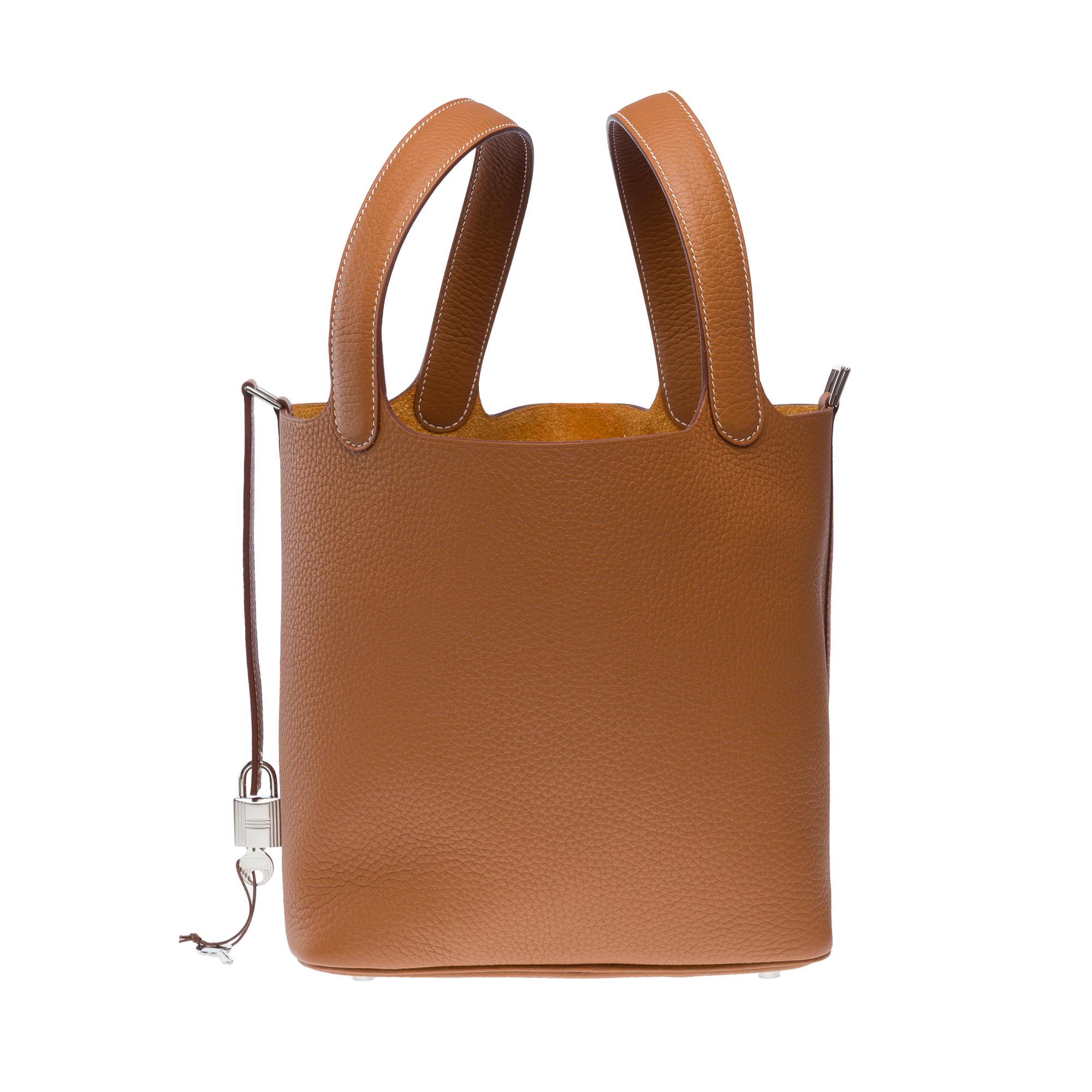Stunning New Hermès Picotin 22 Lock in Gold Taurillon Clemence leather , PHW In New Condition In Paris, IDF