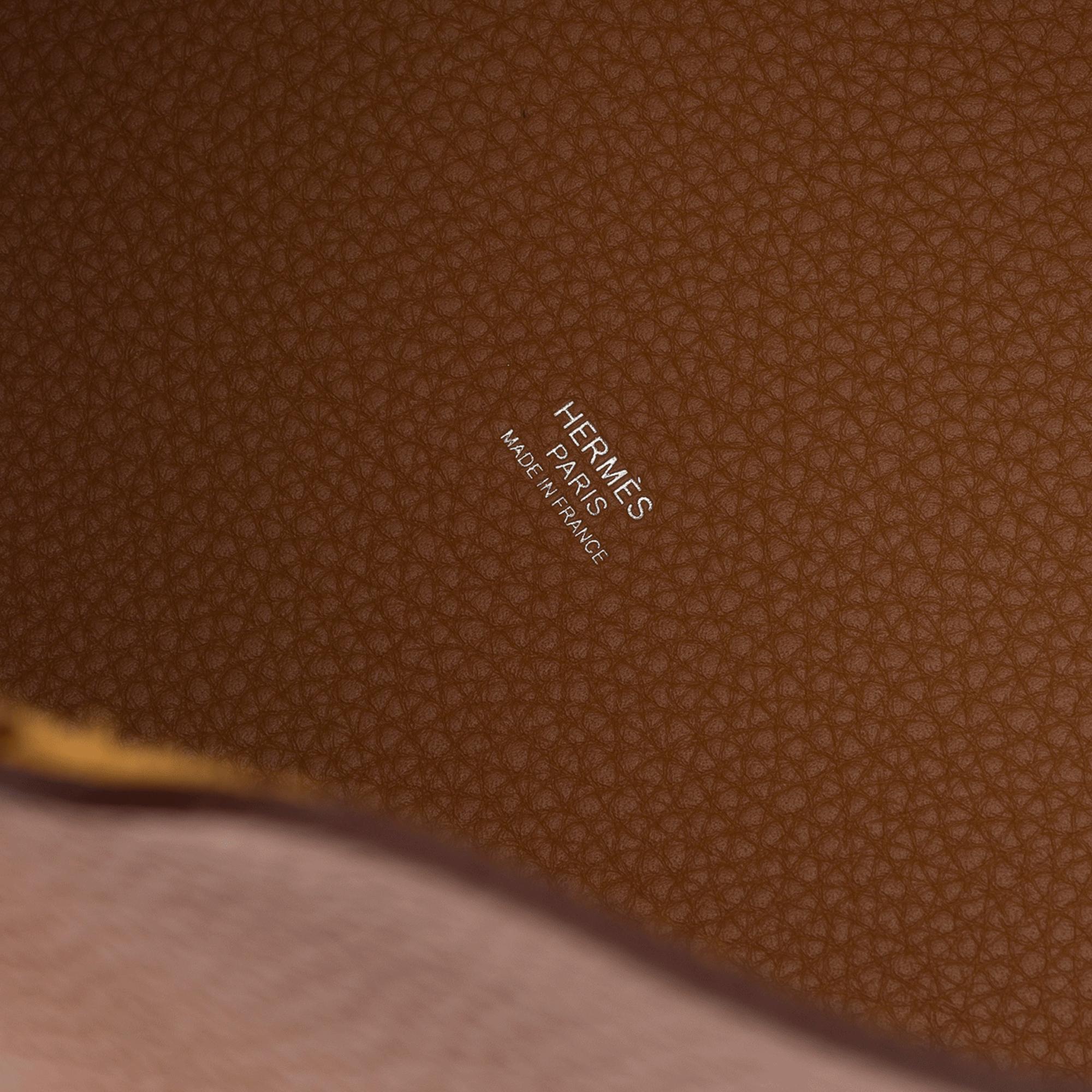 Stunning New Hermès Picotin 22 Lock in Gold Taurillon Clemence leather , PHW 2