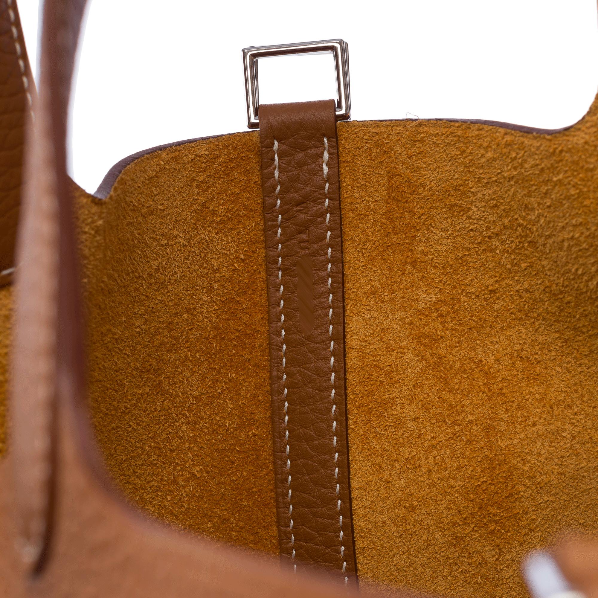 Stunning New Hermès Picotin 22 Lock in Gold Taurillon Clemence leather , PHW 3
