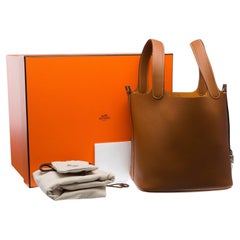 Stunning New Hermès Picotin 22 Lock in Gold Taurillon Clemence leather , PHW