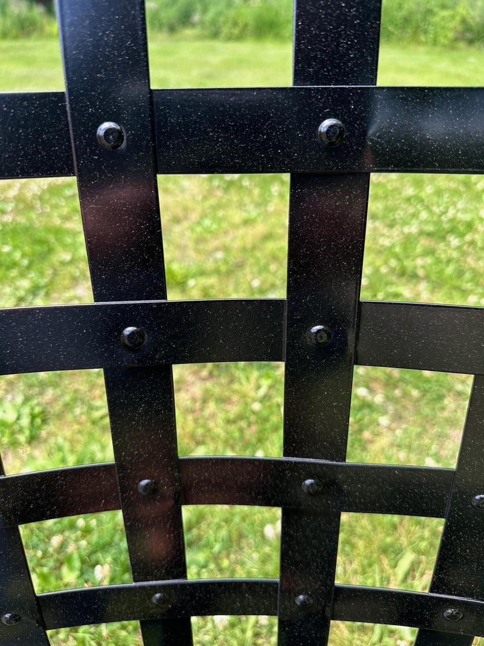 Impresionante Juego de Comedor para Patio Jordan Marrón Negro con Nuevo Recubrimiento de Polvo en venta 1