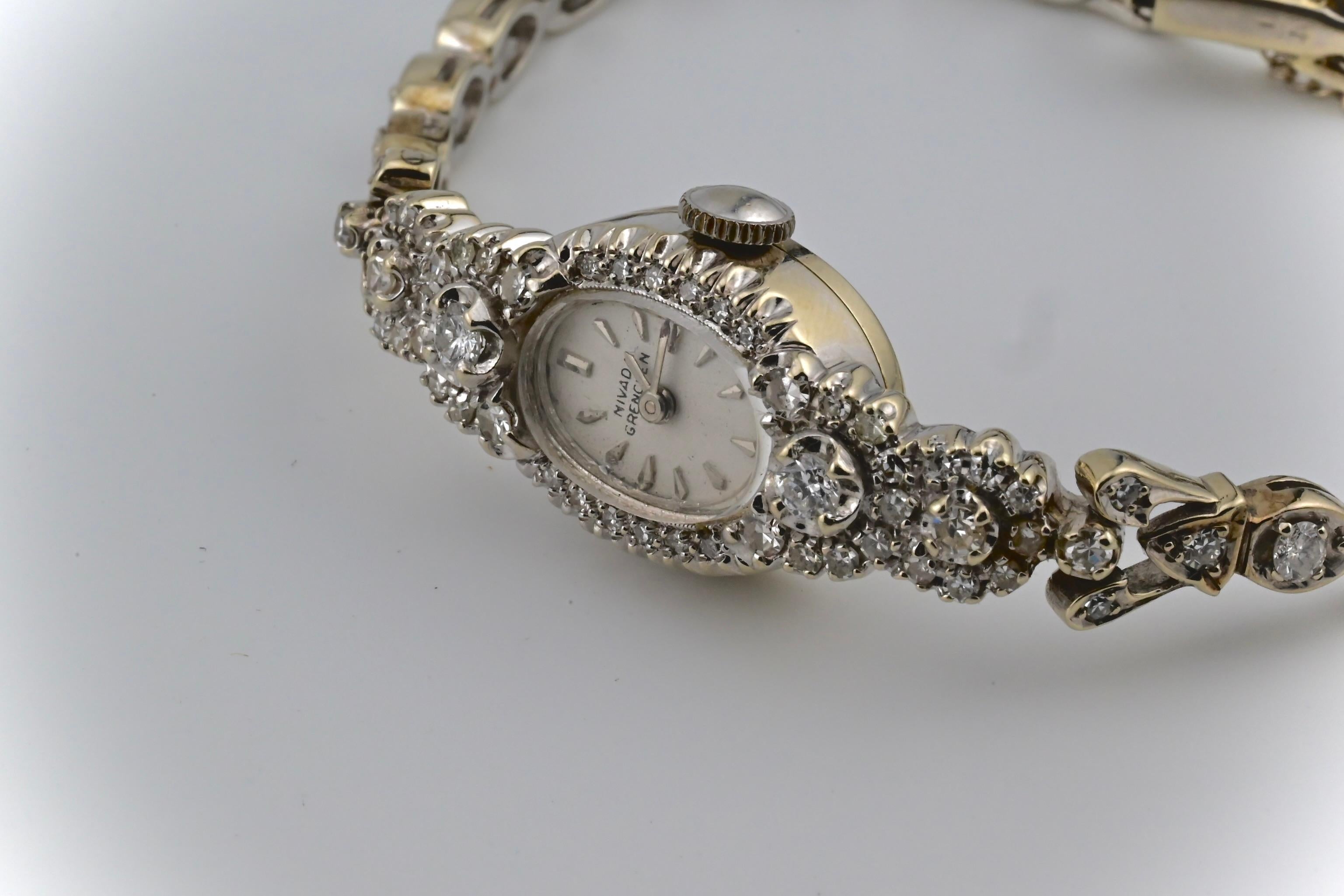 Atemberaubende Nivada Grenchen-Uhr aus Weißgold und Diamanten (Rundschliff)