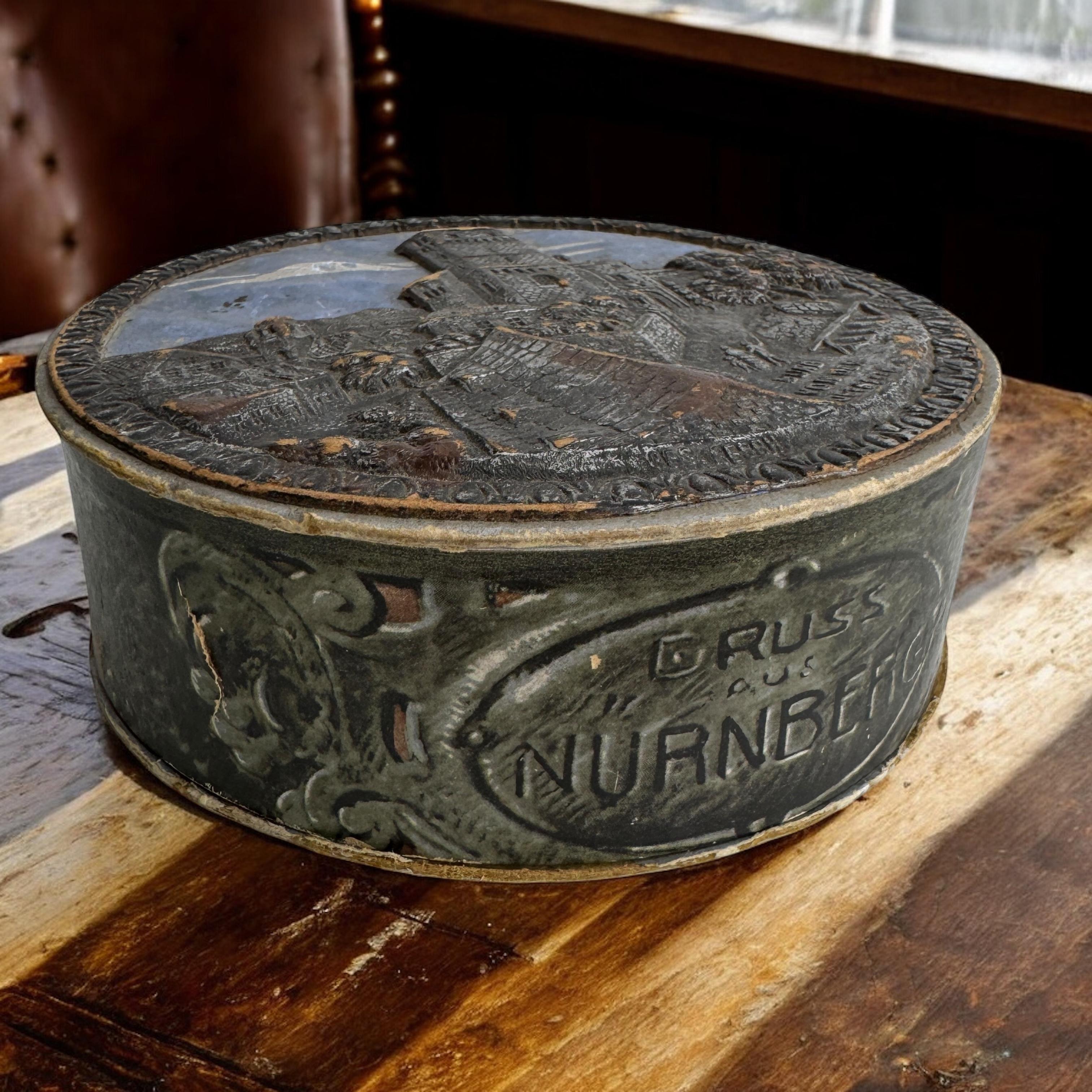Superbe récipient à bonbons Nuremberg, ancien récipient de Noël allemand des années 1900 en vente 7