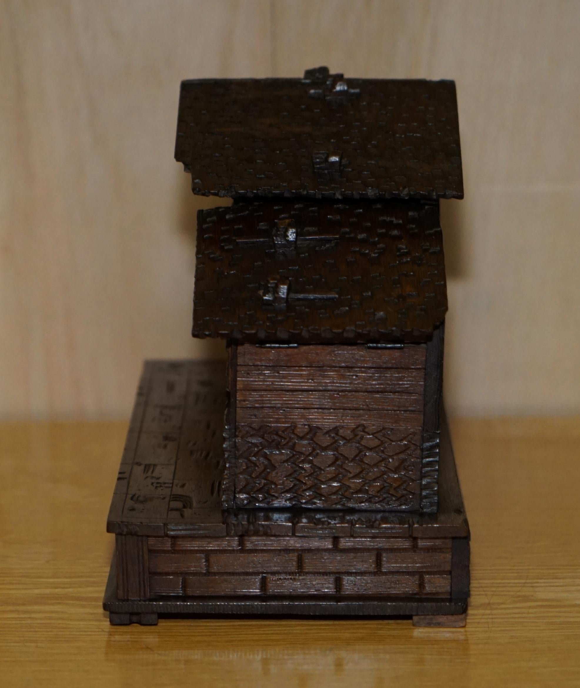 Impresionante Original Antiguo Tallado a Mano Black Forest Madera Caja Cigarro Humidor Casa en venta 4
