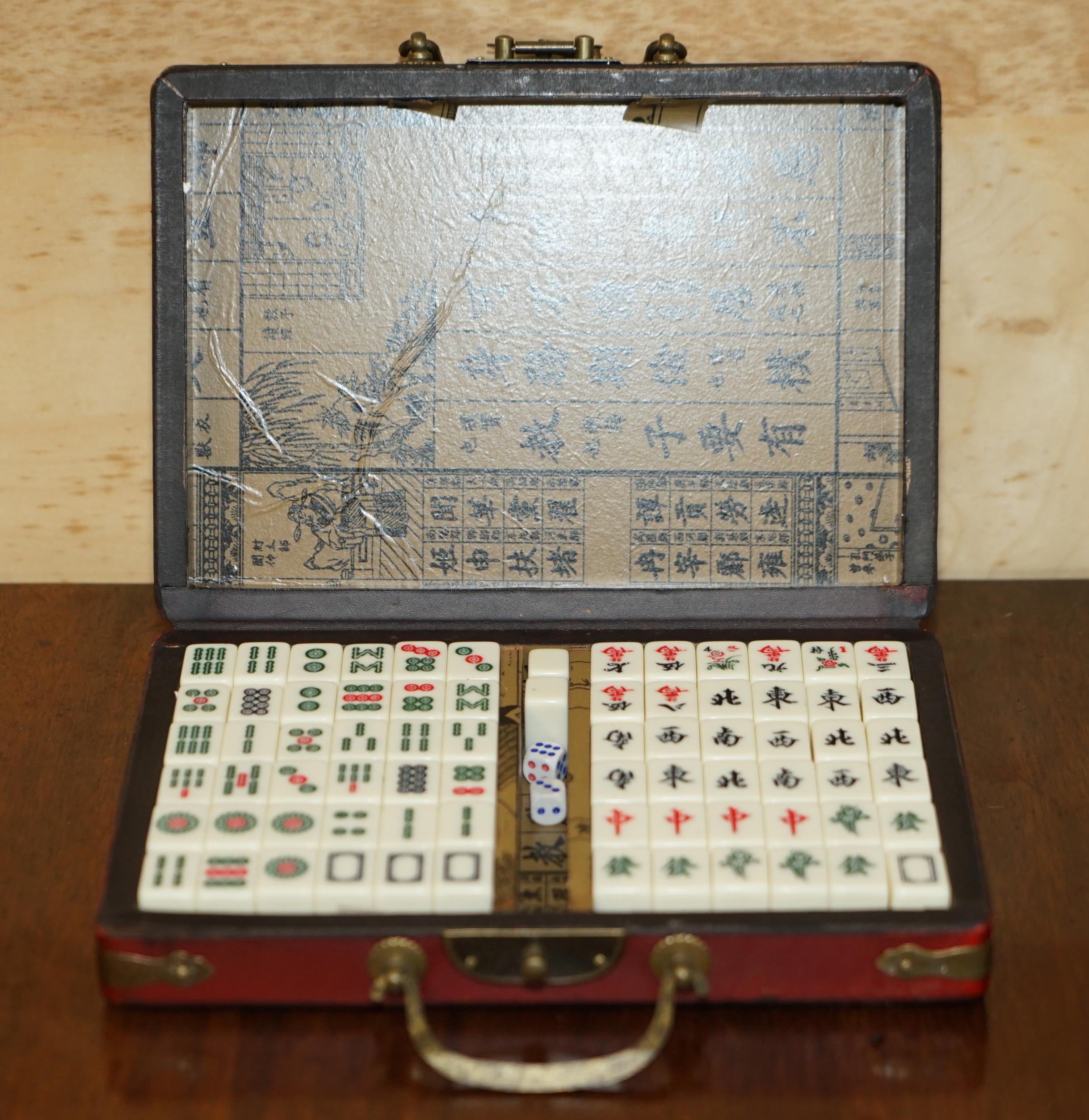 STUNNING ORIGINAL CHINESE CIRCA 1950's MAHJONG SET INCLUDING DICE 1