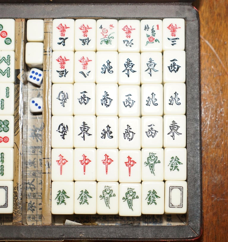 Stunning Original Chinese circa 1900-1920 Mahjong Set Including Counters  For Sale at 1stDibs