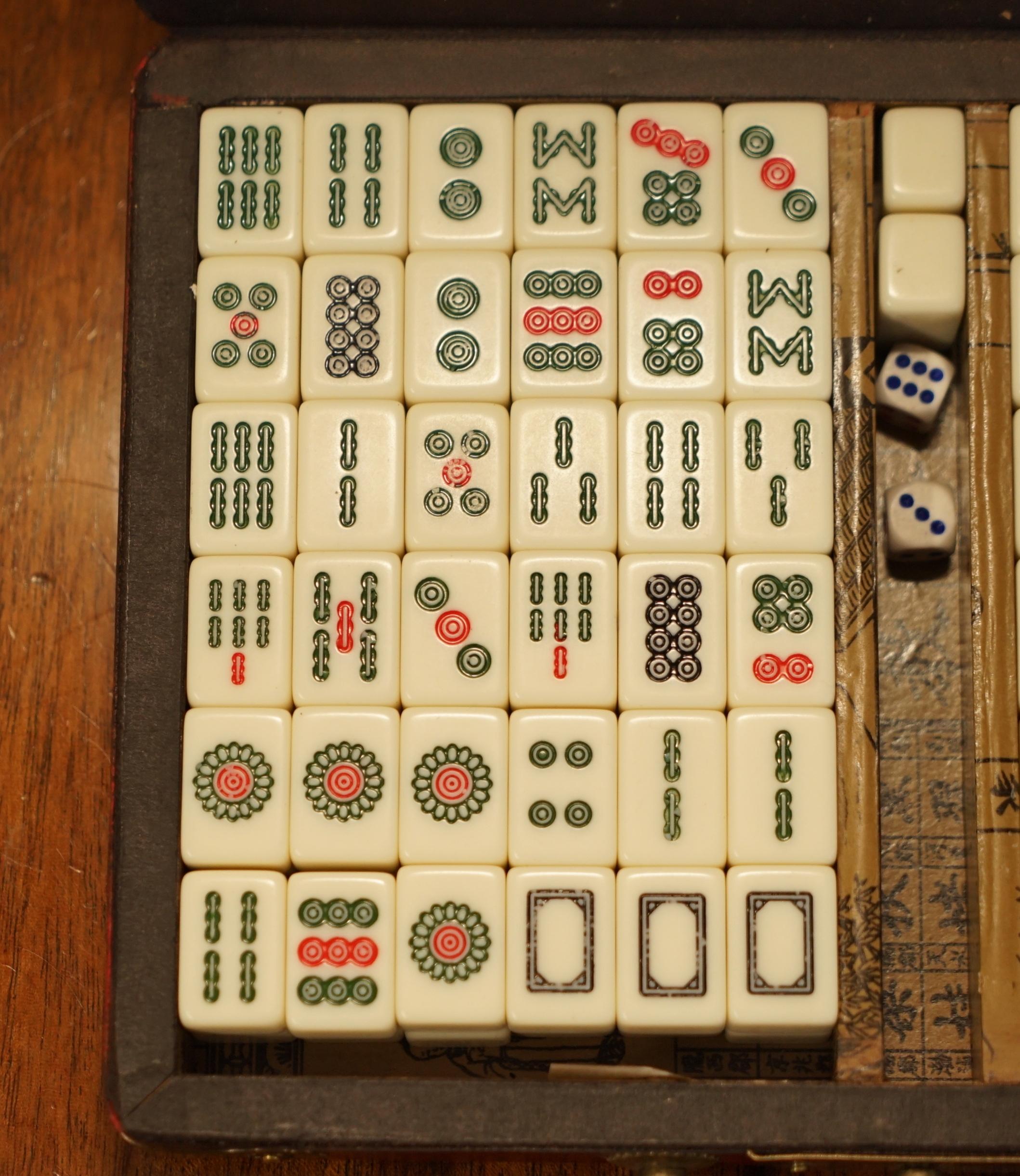 STUNNING ORIGINAL CHINESE CIRCA 1950's MAHJONG SET INCLUDING DICE 4