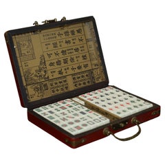 STUNNING ORIGINAL CHINESE CIRCA 1950er MAHJONG Set INCLUDING DICE