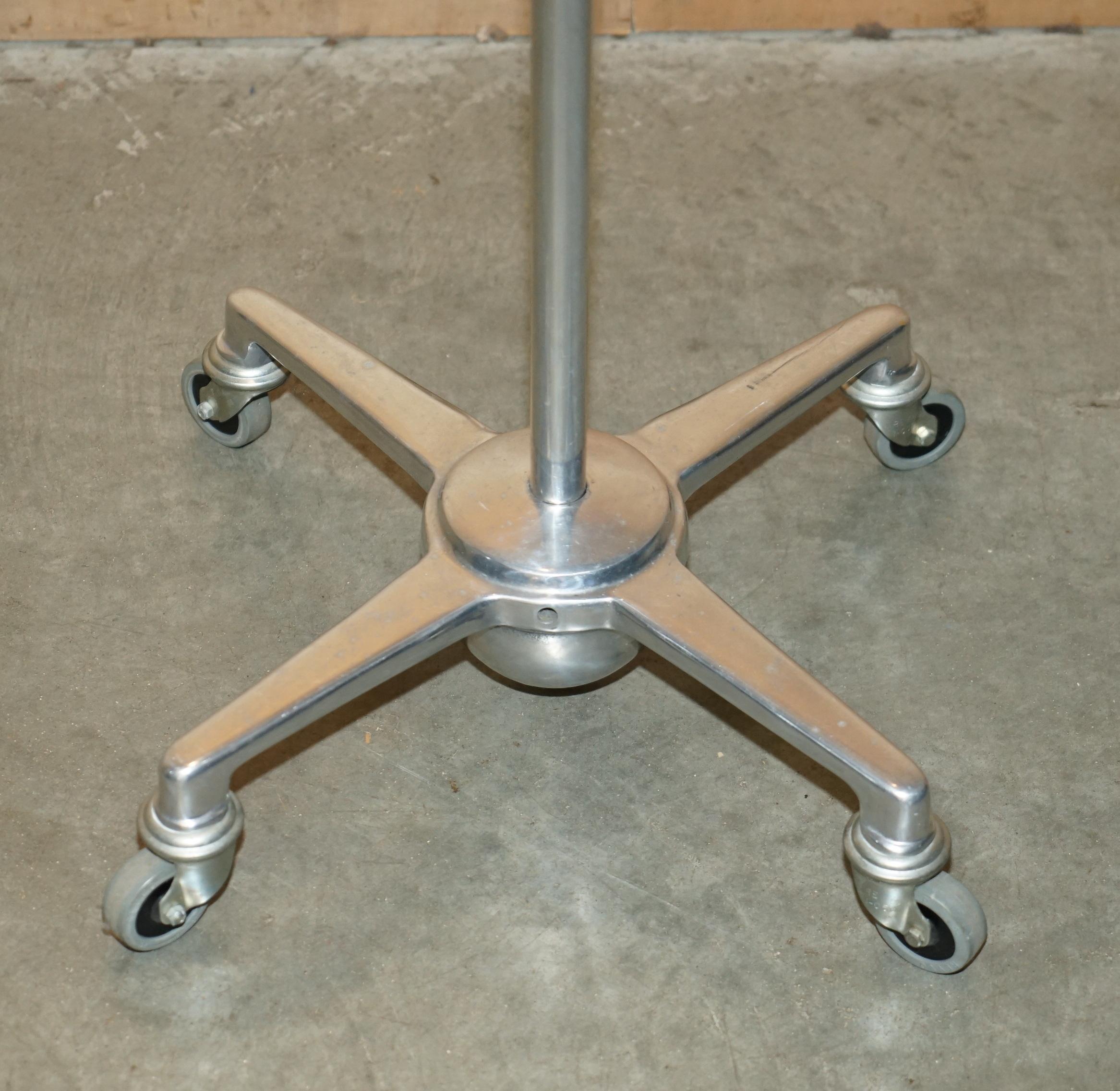 Fait main STUNNING FLOOR LAMP COUNTERPOISE ORIGINAL CIRCA 1950'S HANDRILL & HORSTMANN en vente