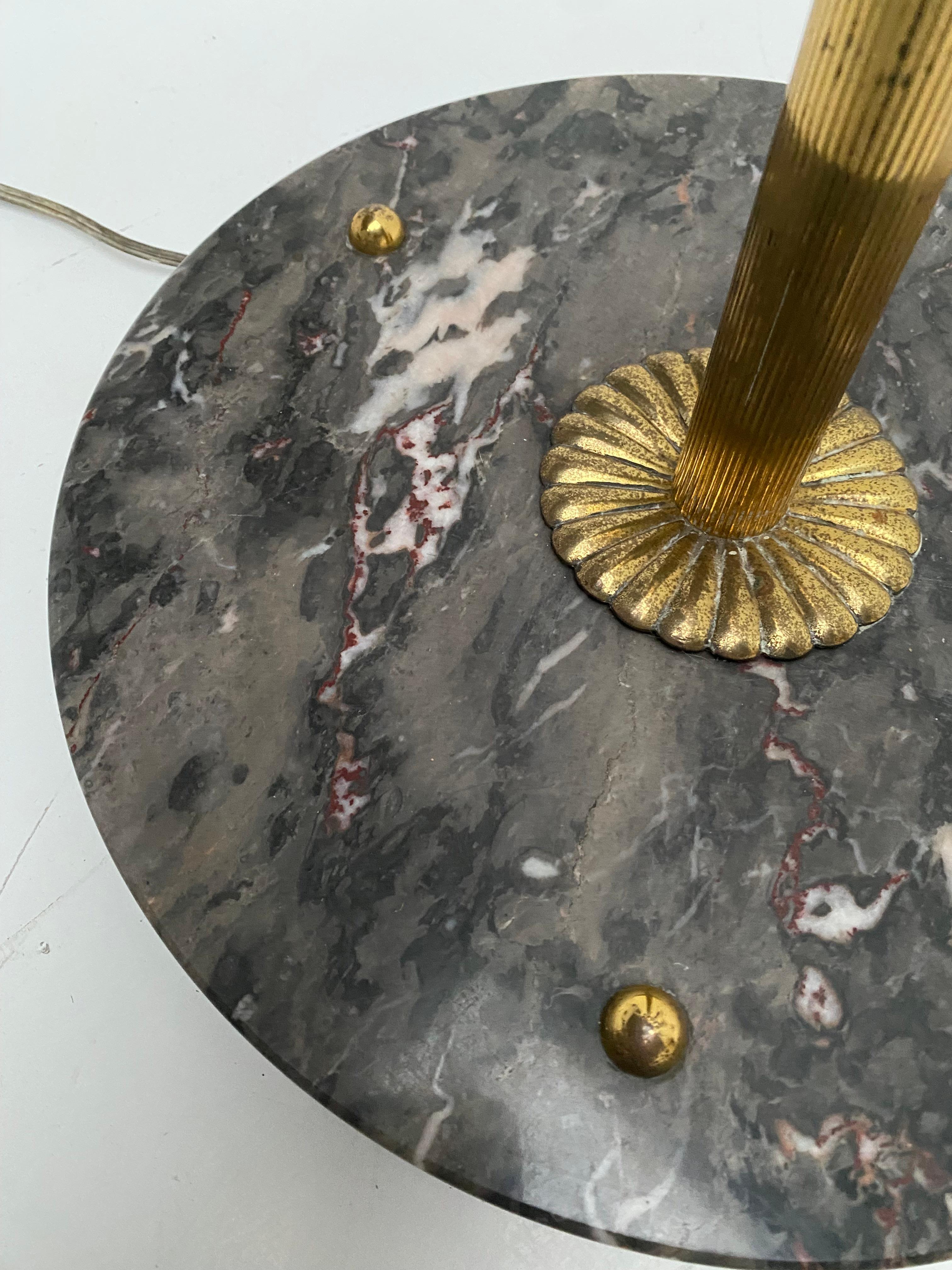 Stunning Original Italian 1950's Floorlamp Brass and Black & Pink Marble base  For Sale 5