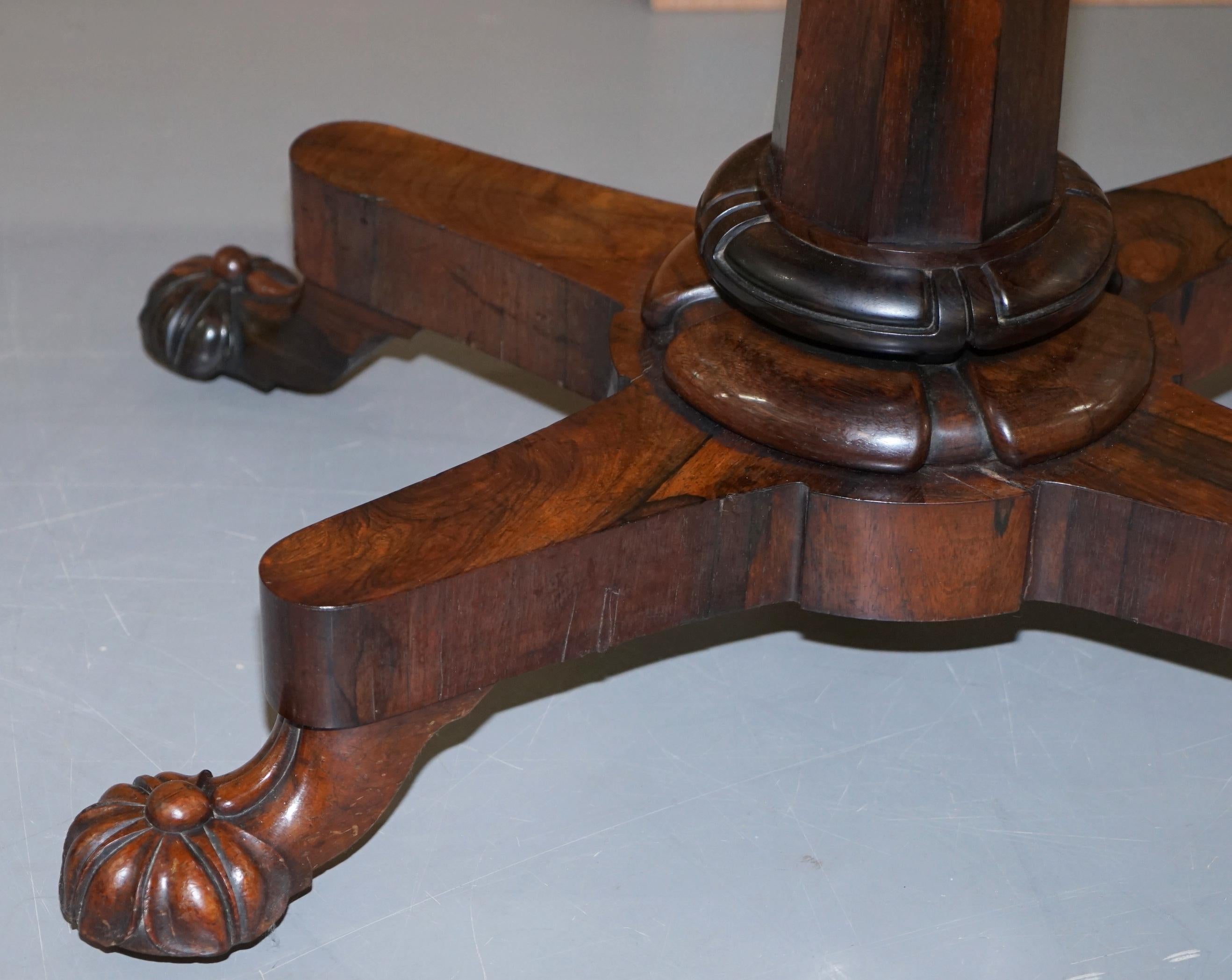 Milieu du XIXe siècle Superbe table à cartes à thé en bois rouge d'origine J Kendell & Co vers 1830 Sublime en vente