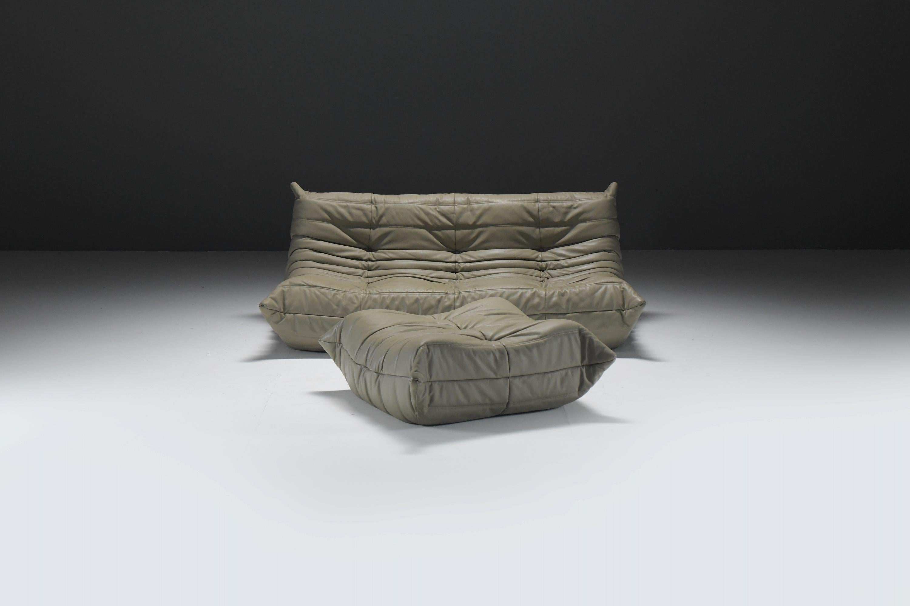 French Stunning, original Togo (2011) in khaki leather by Michel Ducaroy - Ligne Roset
